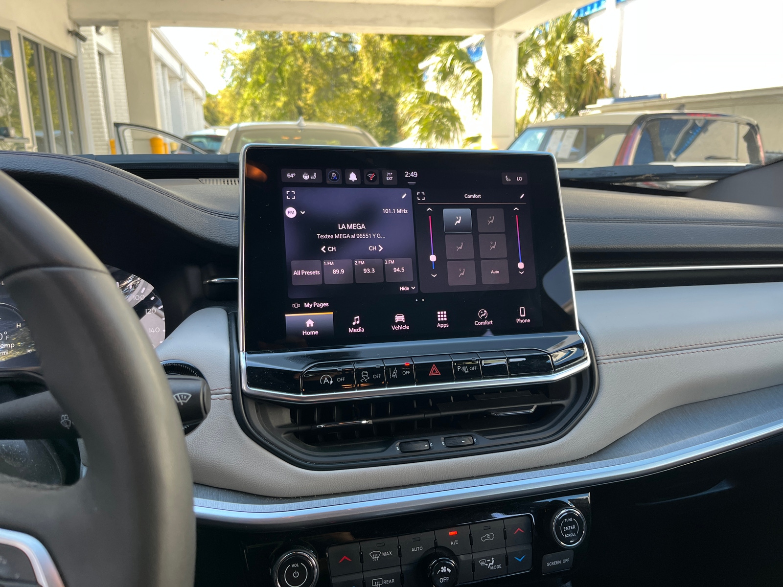 Thumbnail: 2025 Jeep Compass - 4