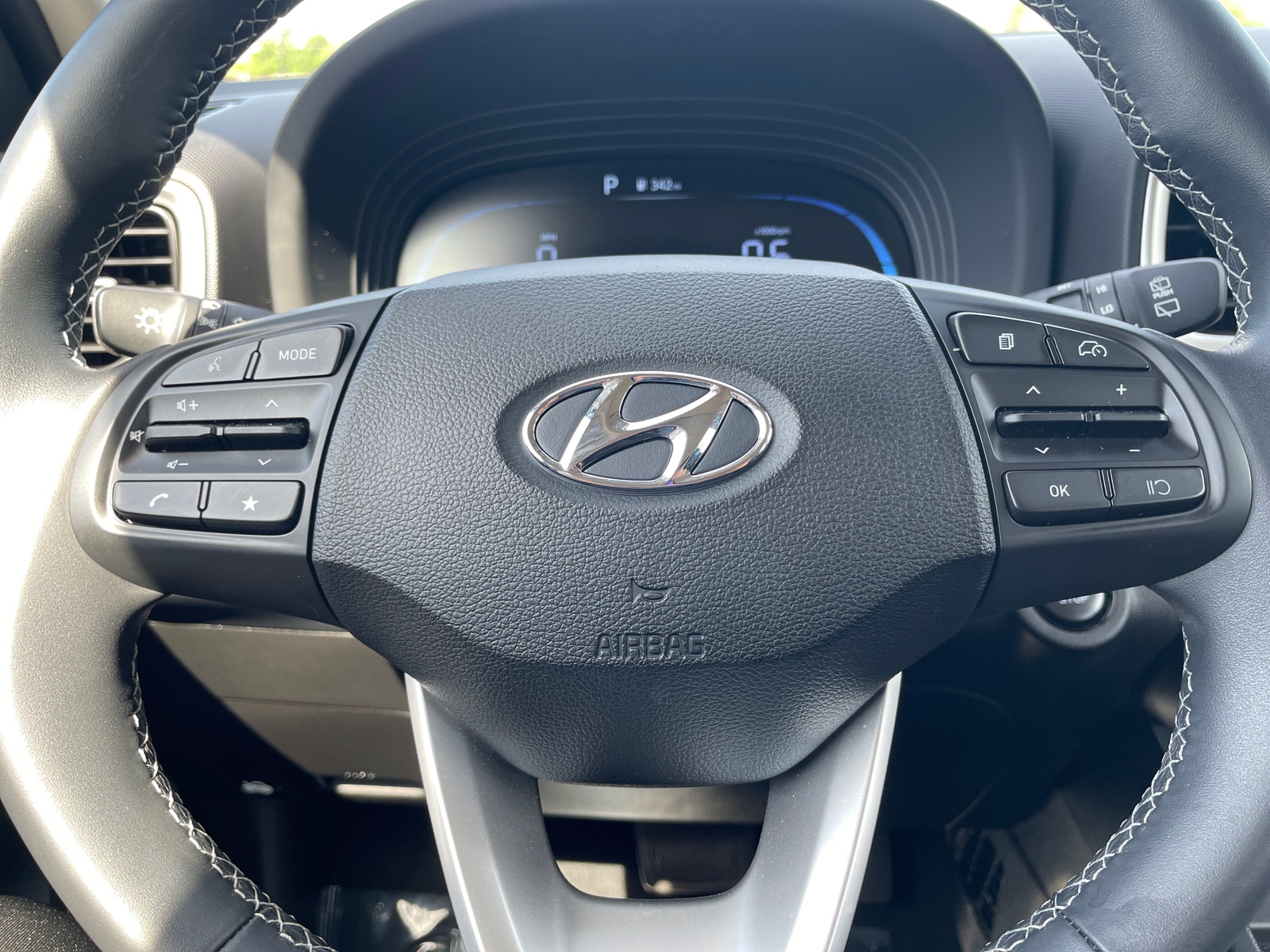 Thumbnail: 2025 Hyundai Venue - 5