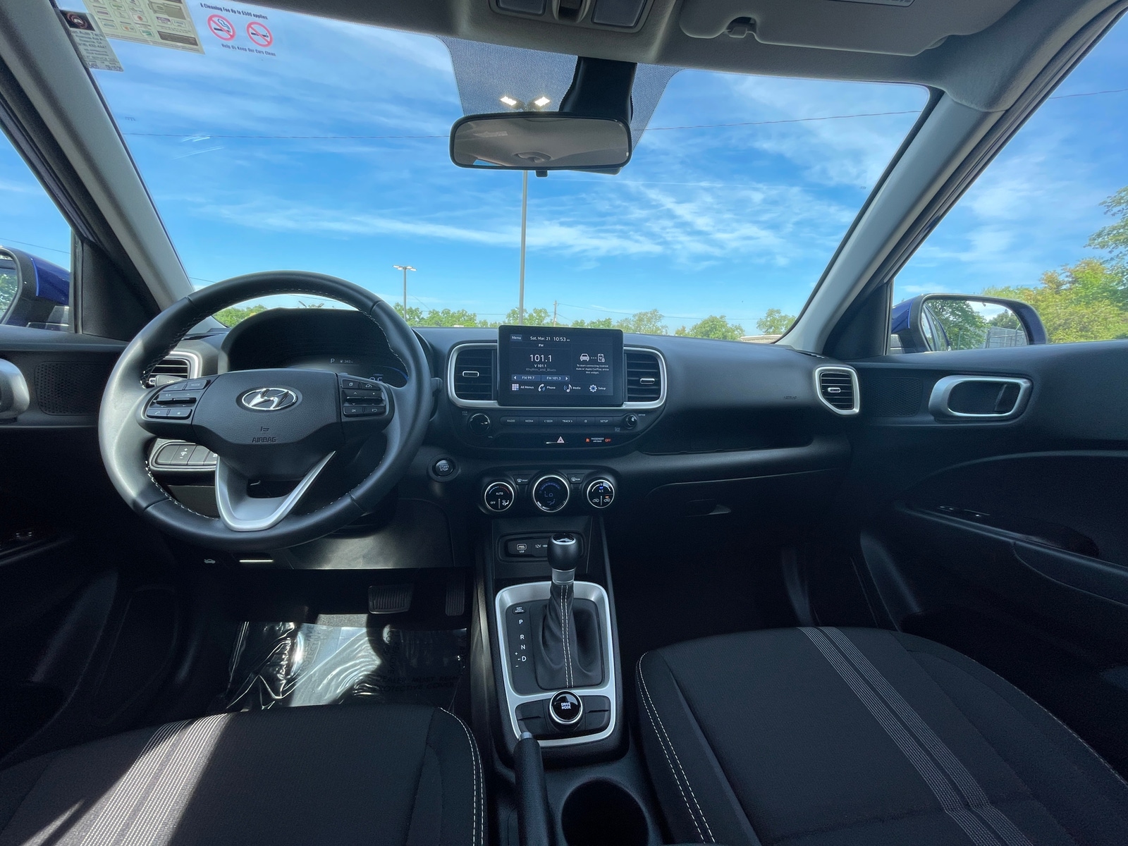 Thumbnail: 2025 Hyundai Venue - 3