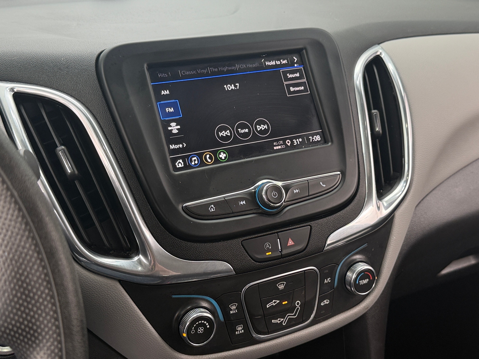 Thumbnail: 2023 Chevrolet Equinox - 4