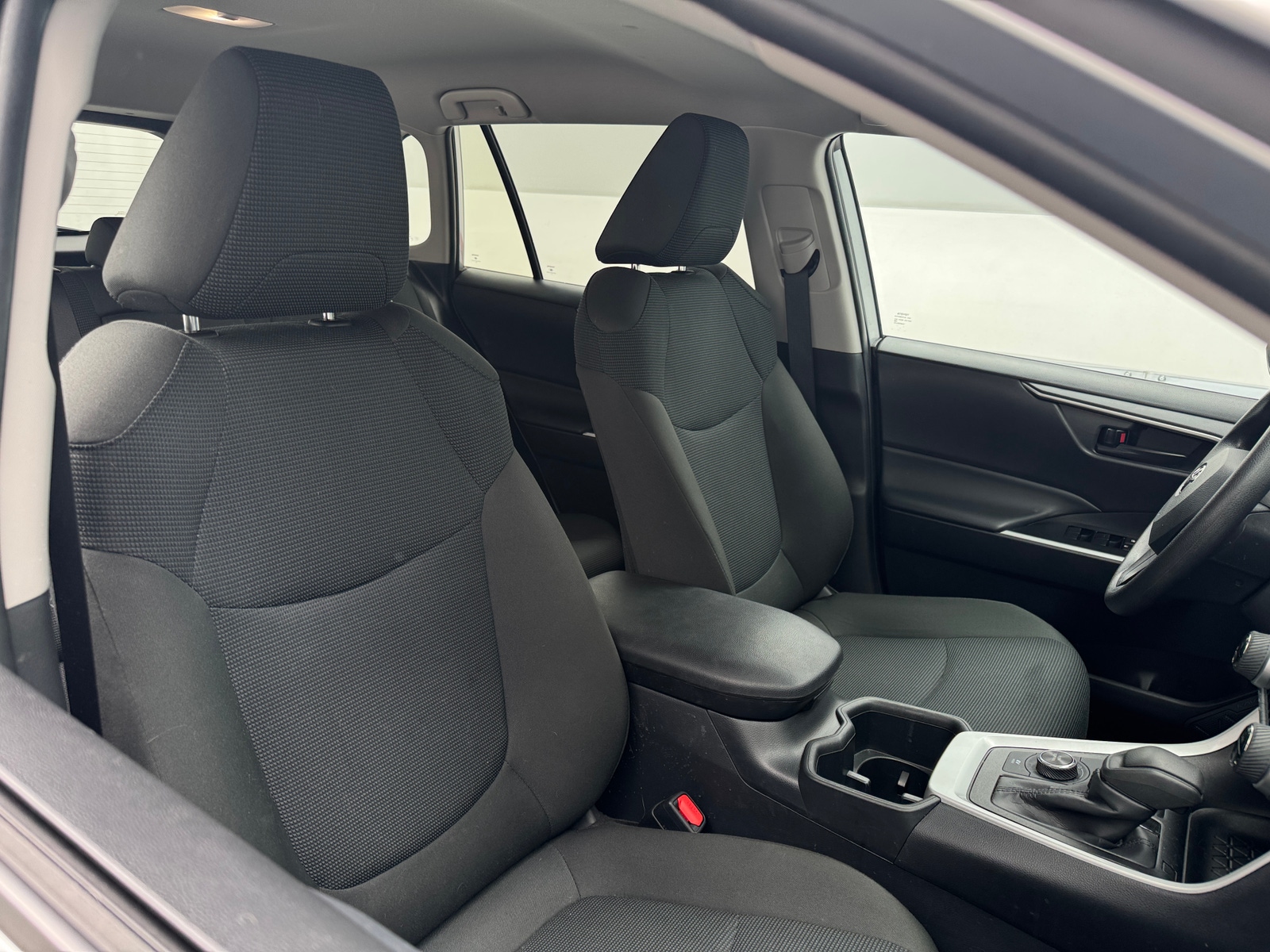 Thumbnail: 2025 Toyota RAV4 - 2