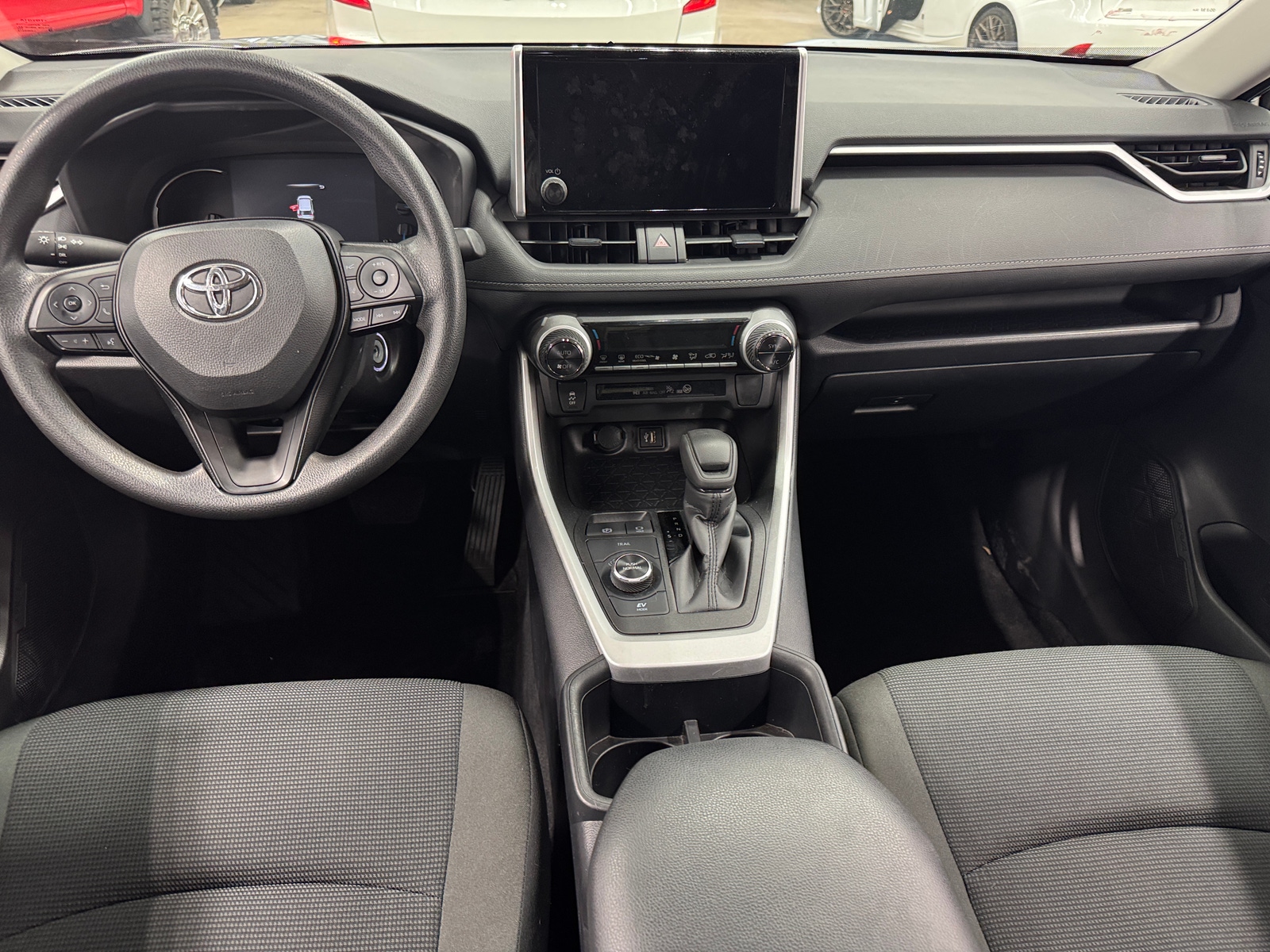 Thumbnail: 2025 Toyota RAV4 - 3