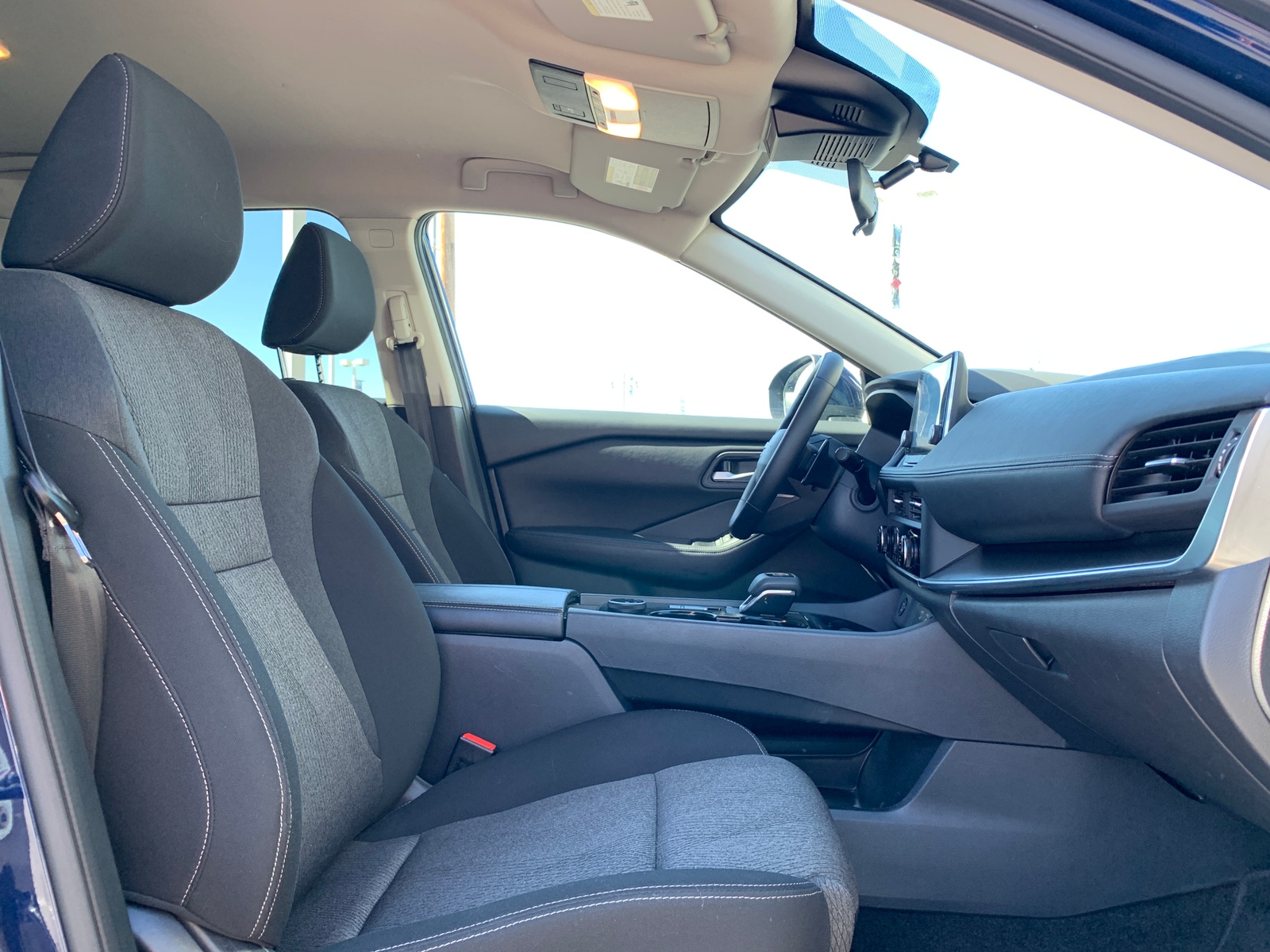 Thumbnail: 2025 Nissan Rogue - 2