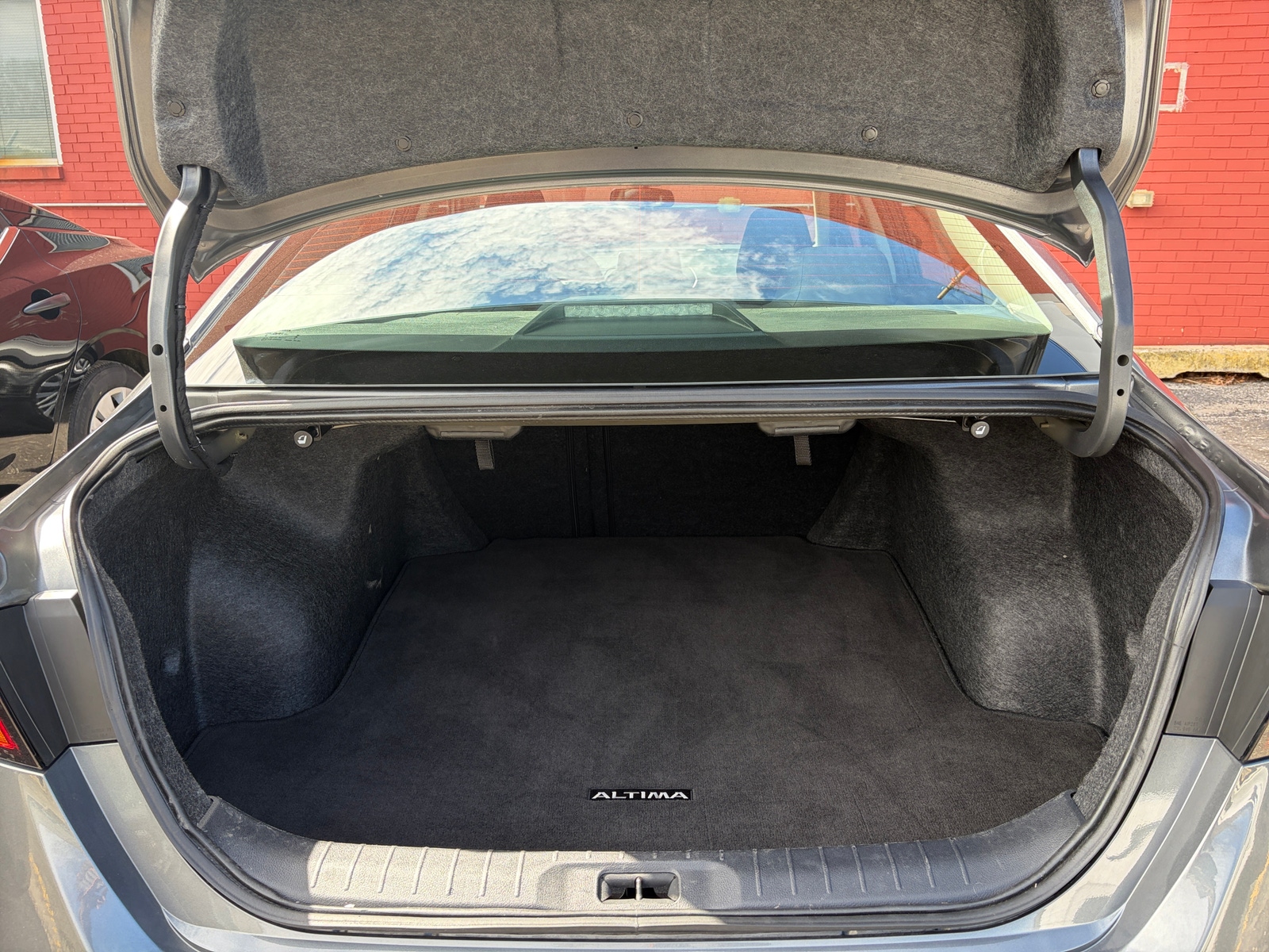 Thumbnail: 2025 Nissan Altima - 6