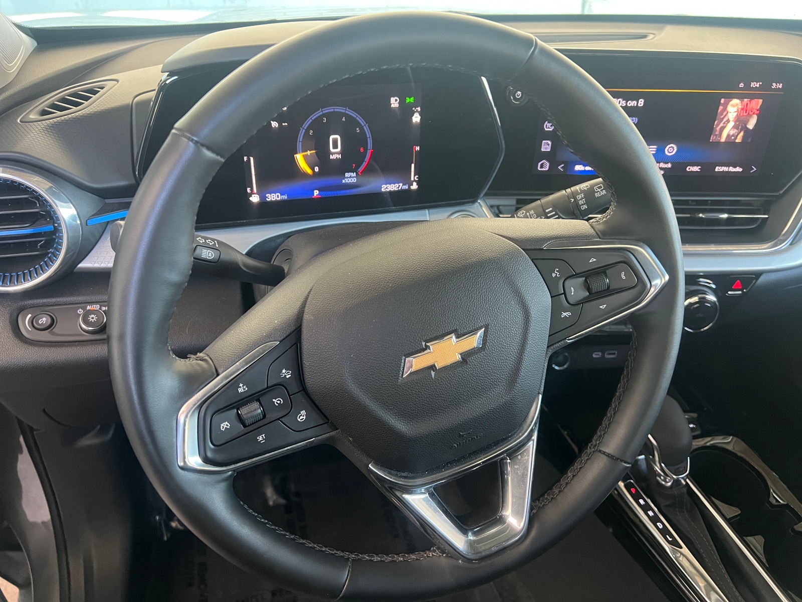 Thumbnail: 2025 Chevrolet Trax - 5