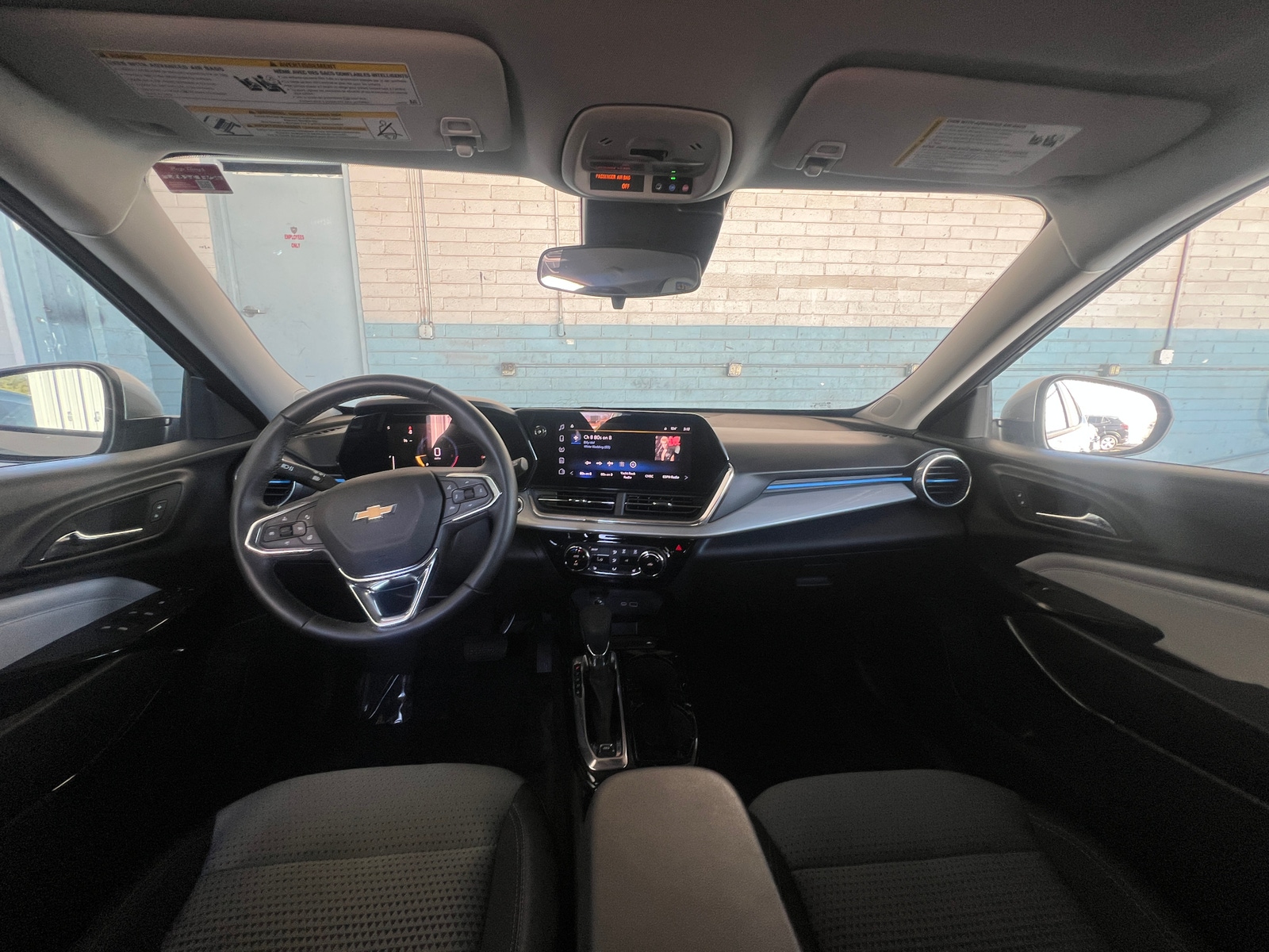 Thumbnail: 2025 Chevrolet Trax - 3