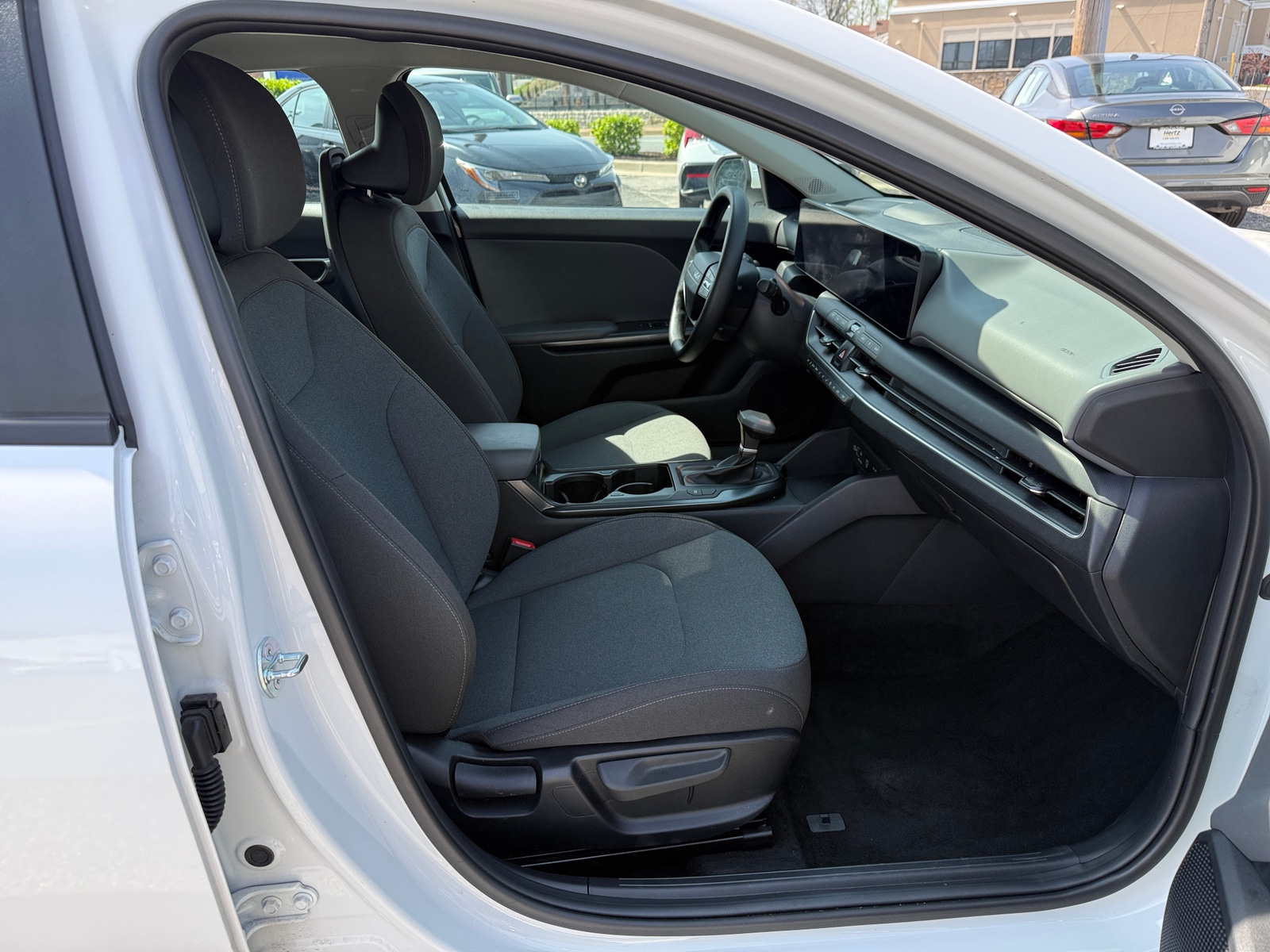 Thumbnail: 2025 Kia K4 - 2