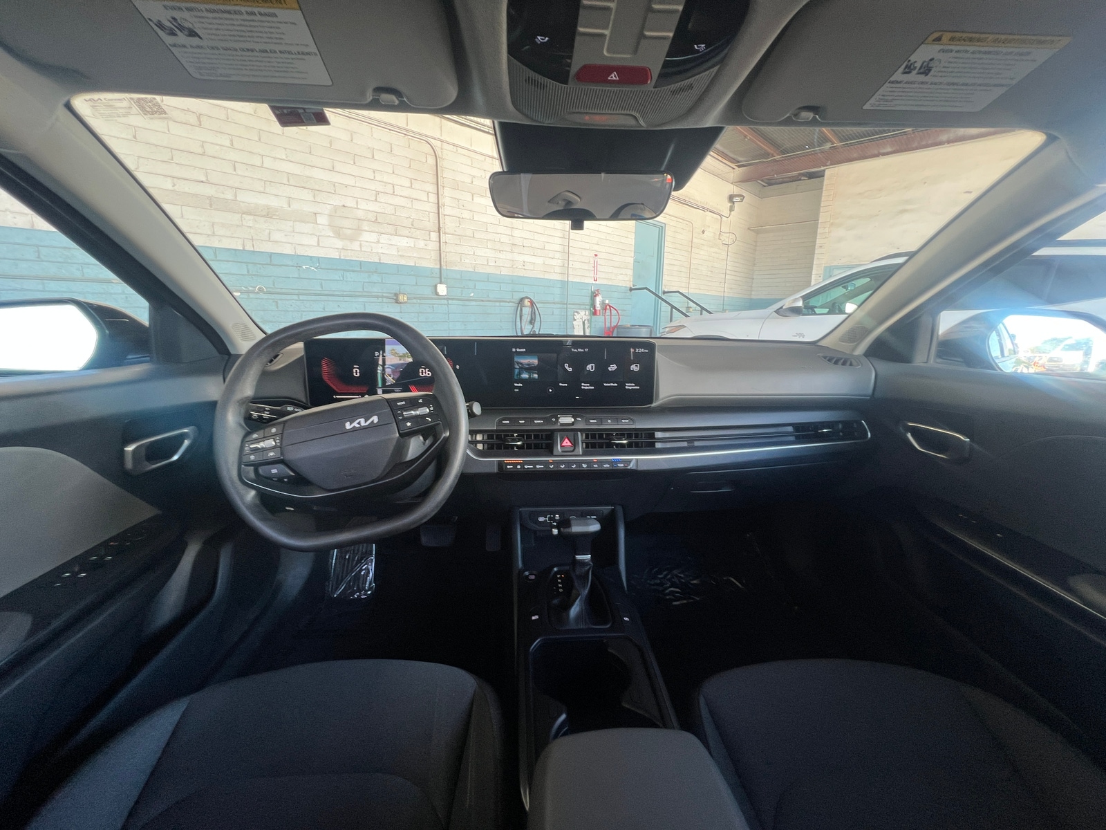 Thumbnail: 2025 Kia K4 - 3