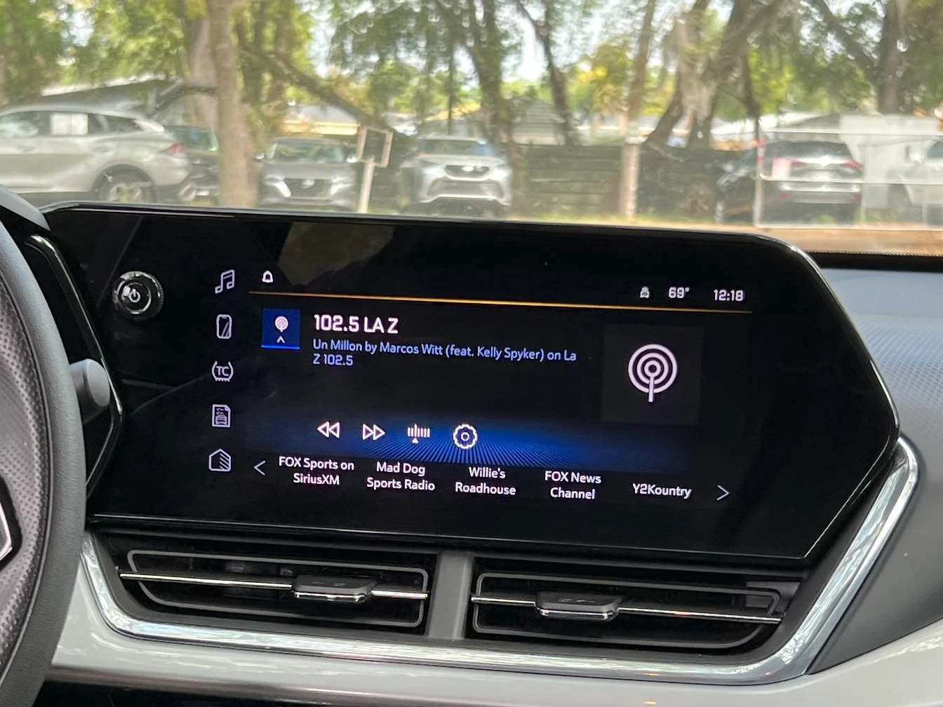 Thumbnail: 2025 Chevrolet Trax - 4