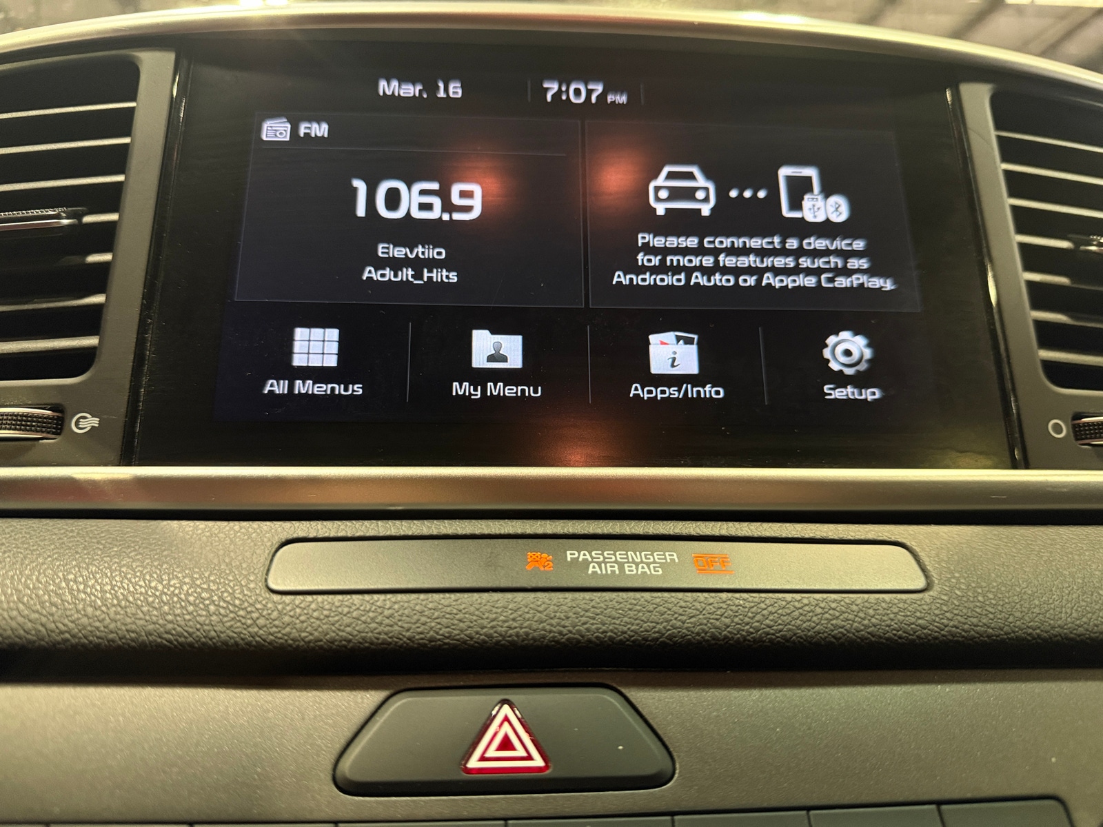 Thumbnail: 2022 Kia Sportage - 4