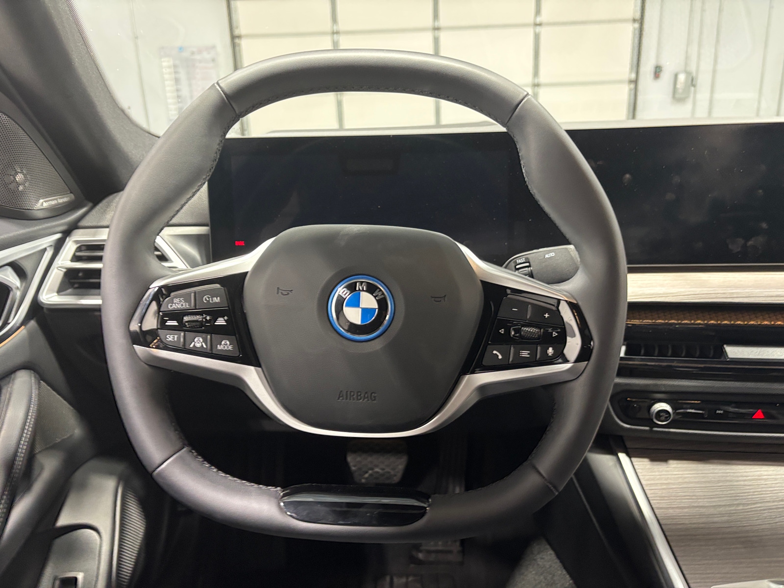 Thumbnail: 2025 BMW i4 - 4