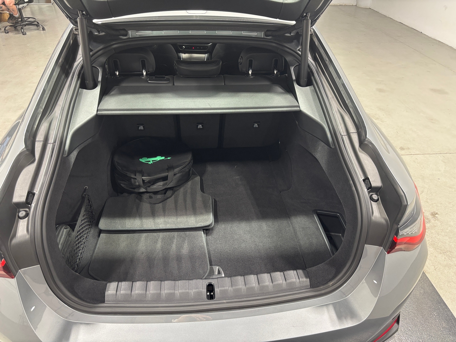 Thumbnail: 2025 BMW i4 - 6