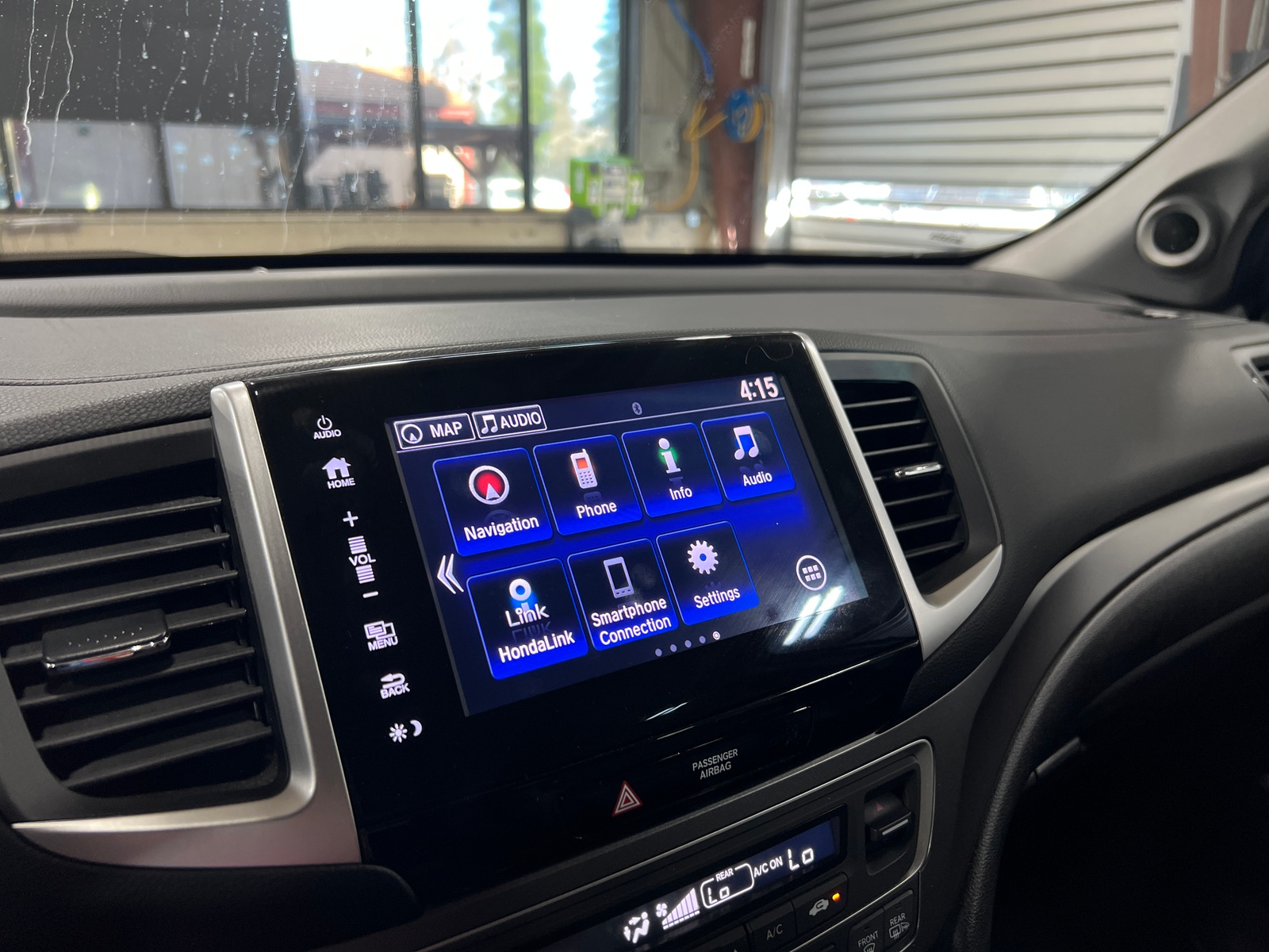 Thumbnail: 2017 Honda Ridgeline - 3