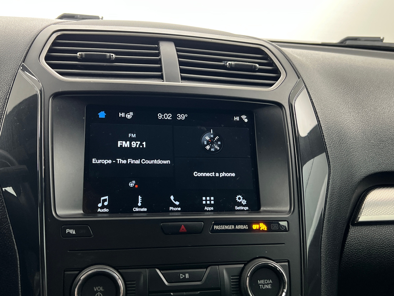 Thumbnail: 2018 Ford Explorer - 4