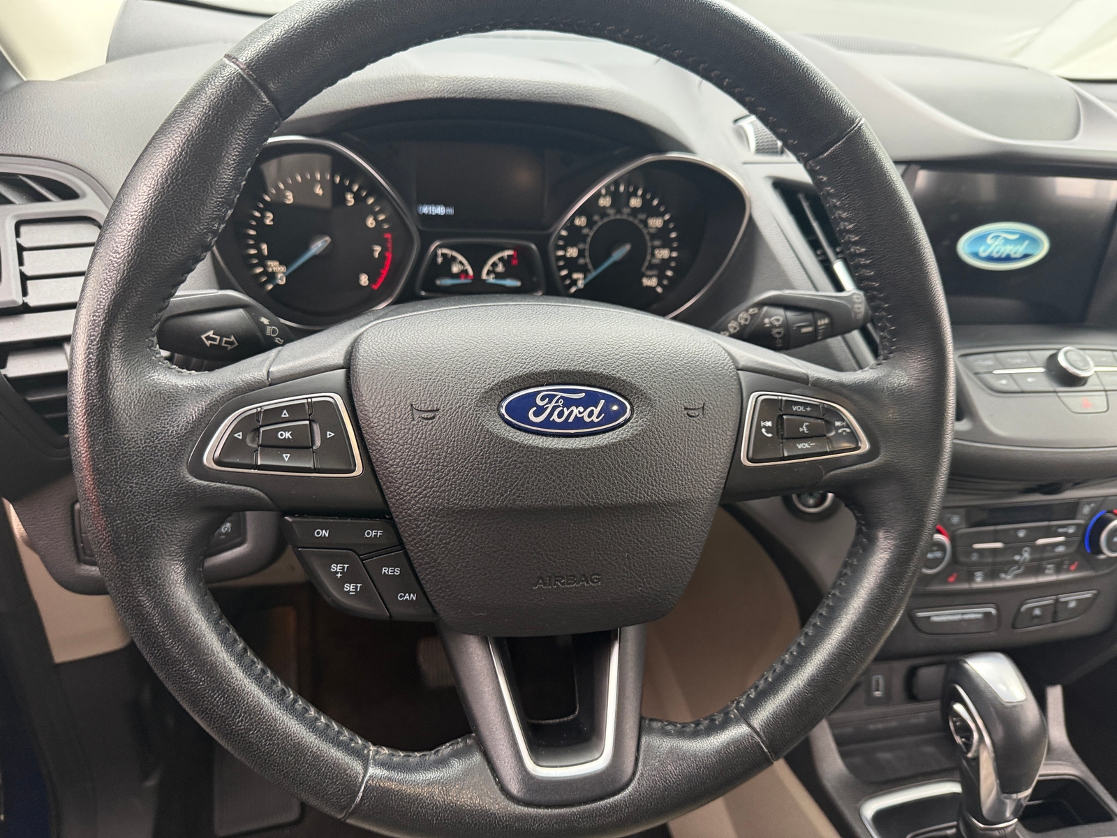 Thumbnail: 2019 Ford Escape - 4