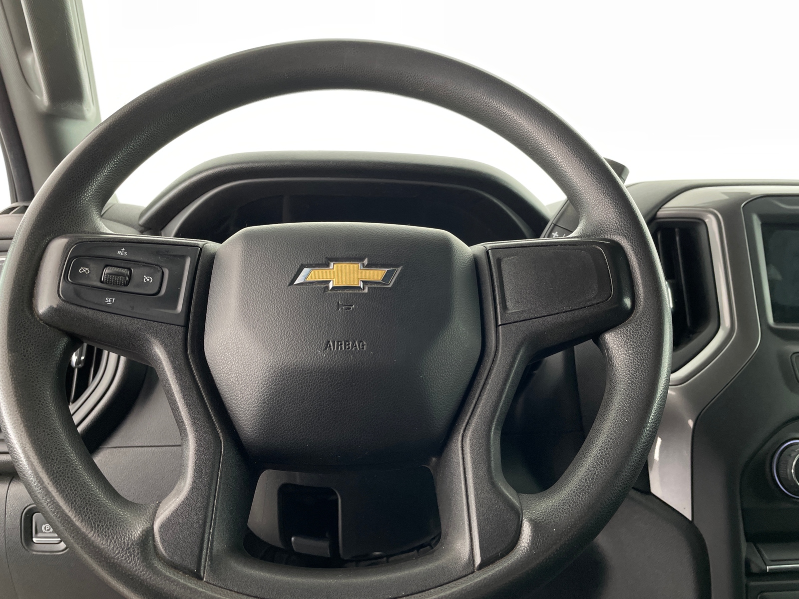 Thumbnail: 2019 Chevrolet Silverado 1500 - 5