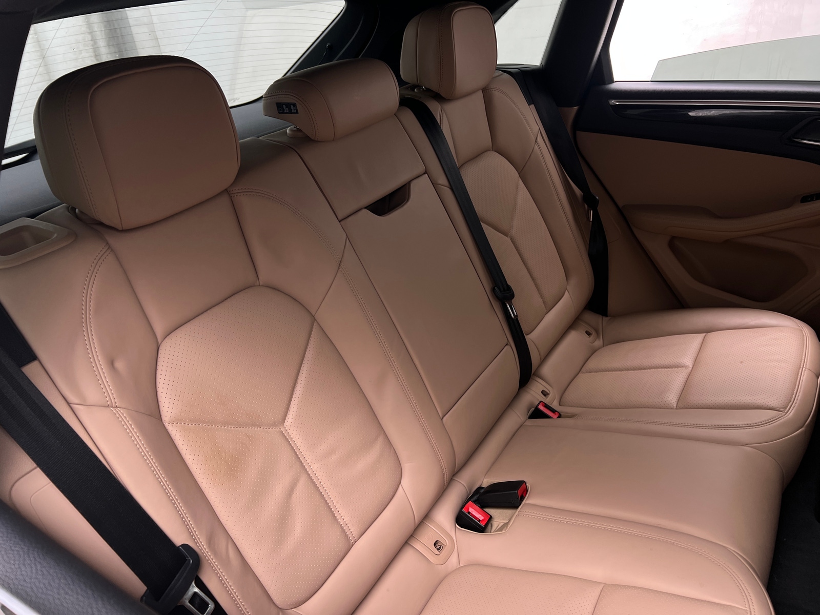 Thumbnail: 2020 Porsche Macan - 5