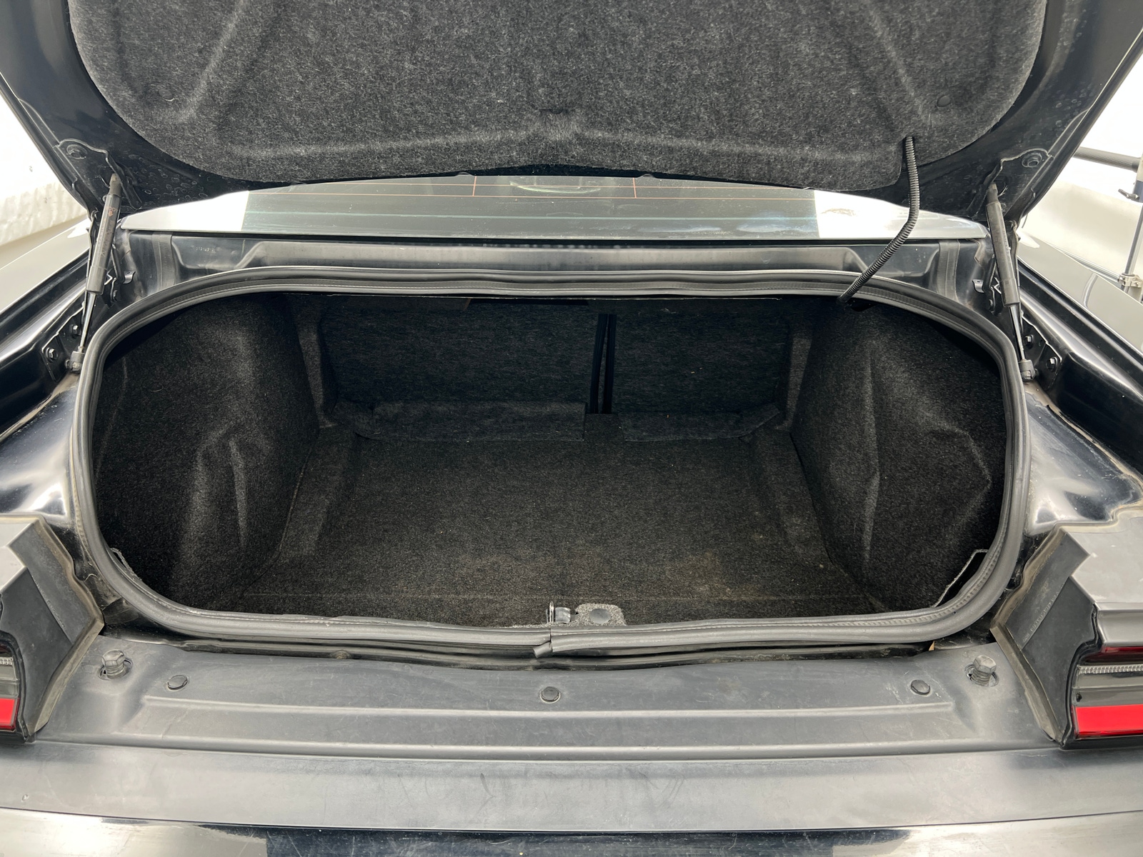 Thumbnail: 2018 Dodge Challenger - 5