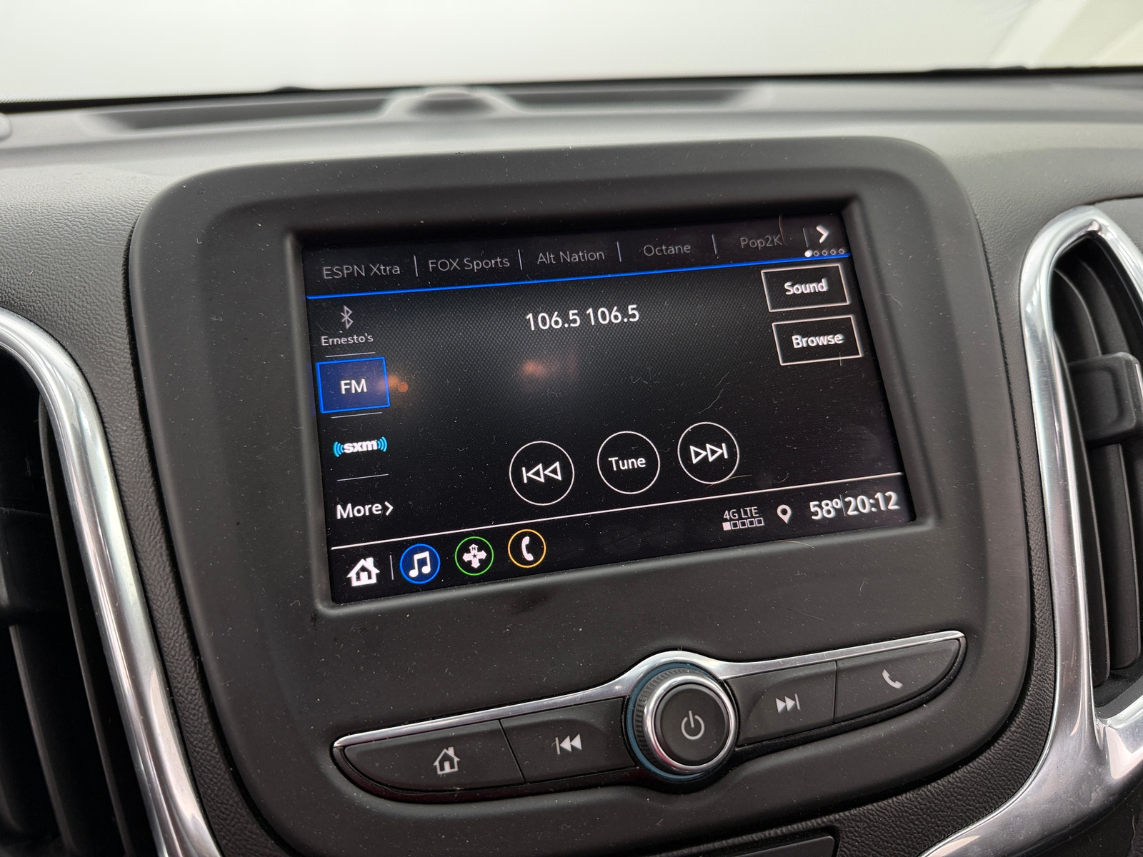 Thumbnail: 2020 Chevrolet Equinox - 4