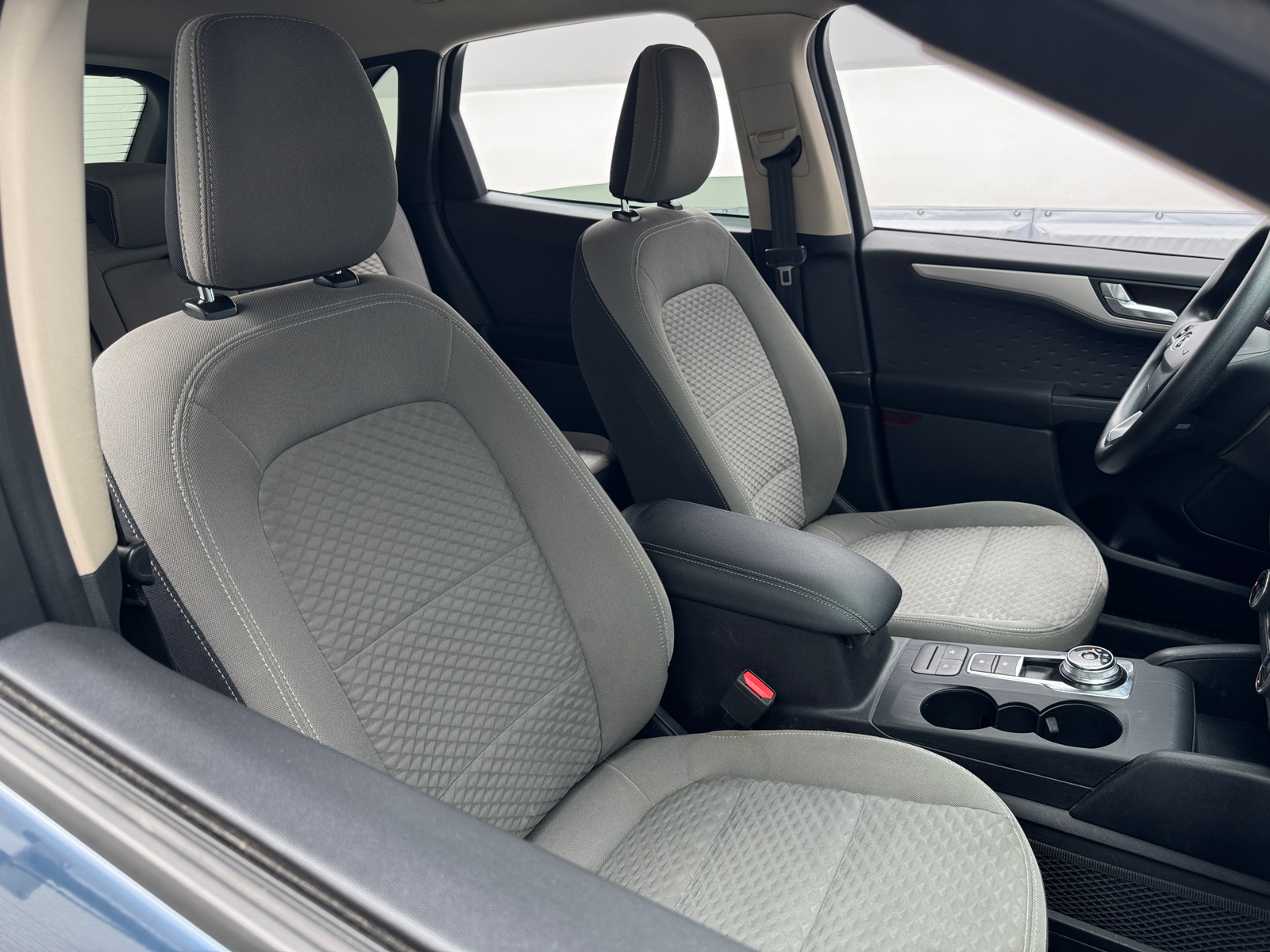 Thumbnail: 2020 Ford Escape - 2