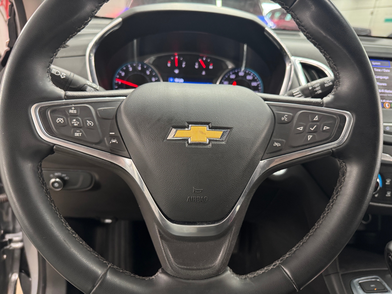 Thumbnail: 2023 Chevrolet Equinox - 5