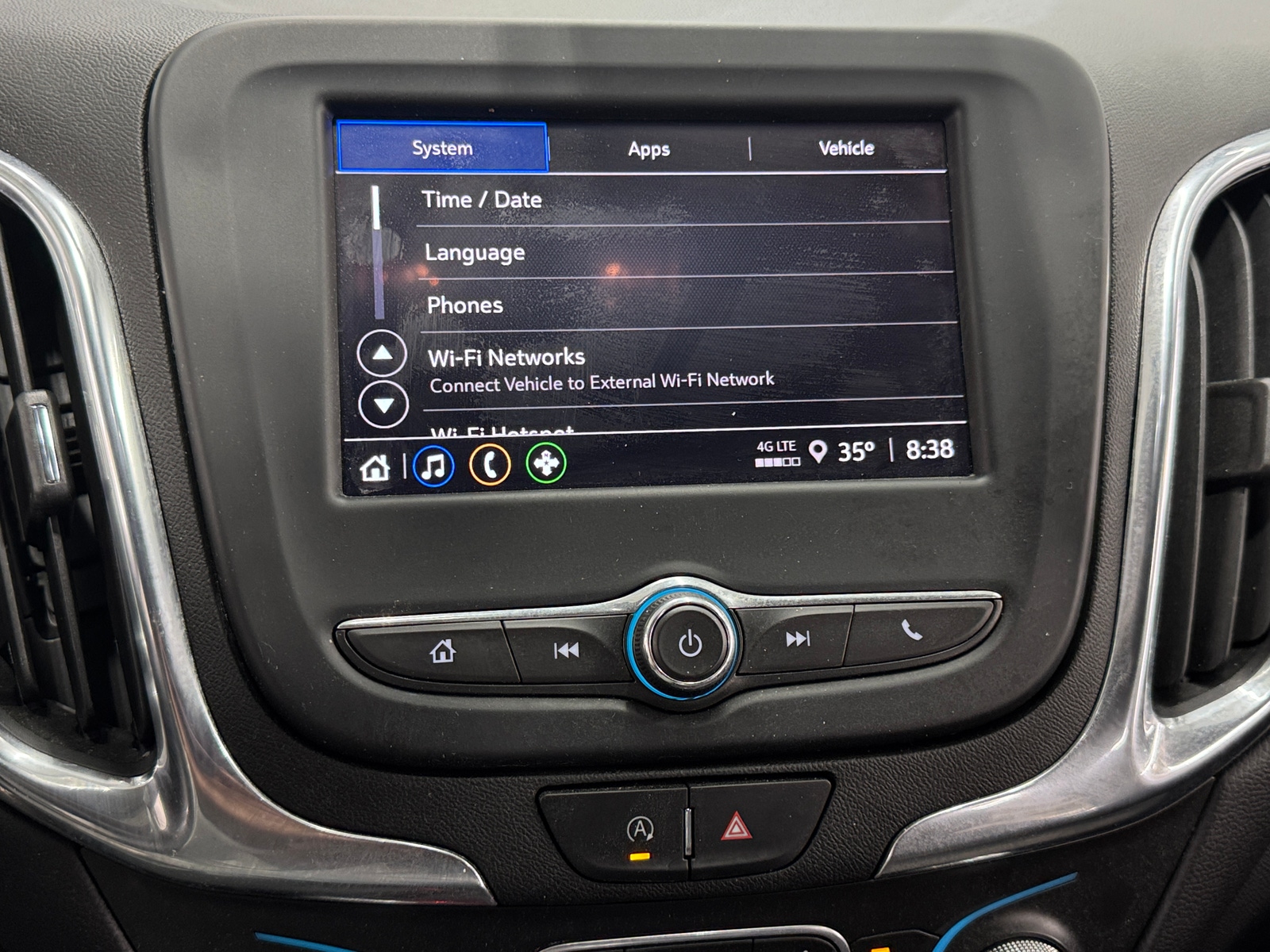 Thumbnail: 2023 Chevrolet Equinox - 4