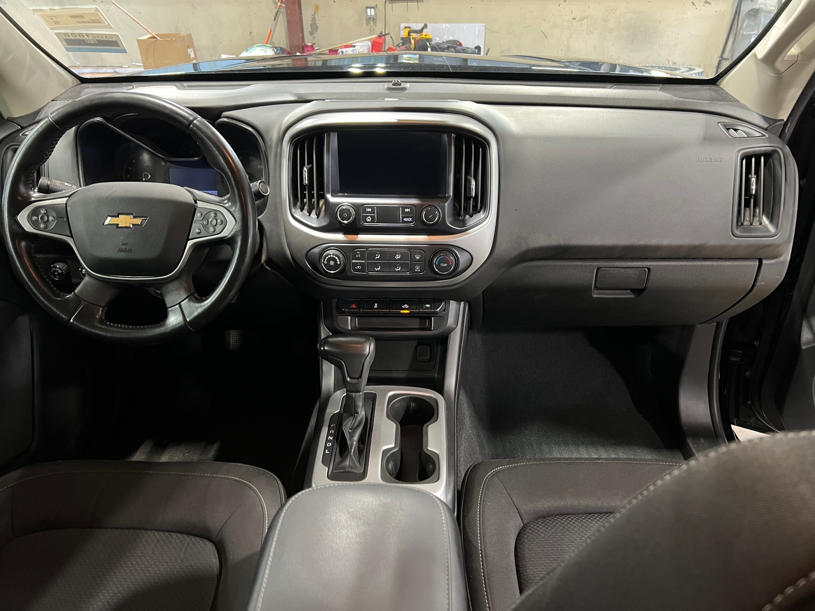 Thumbnail: 2019 Chevrolet Colorado - 3