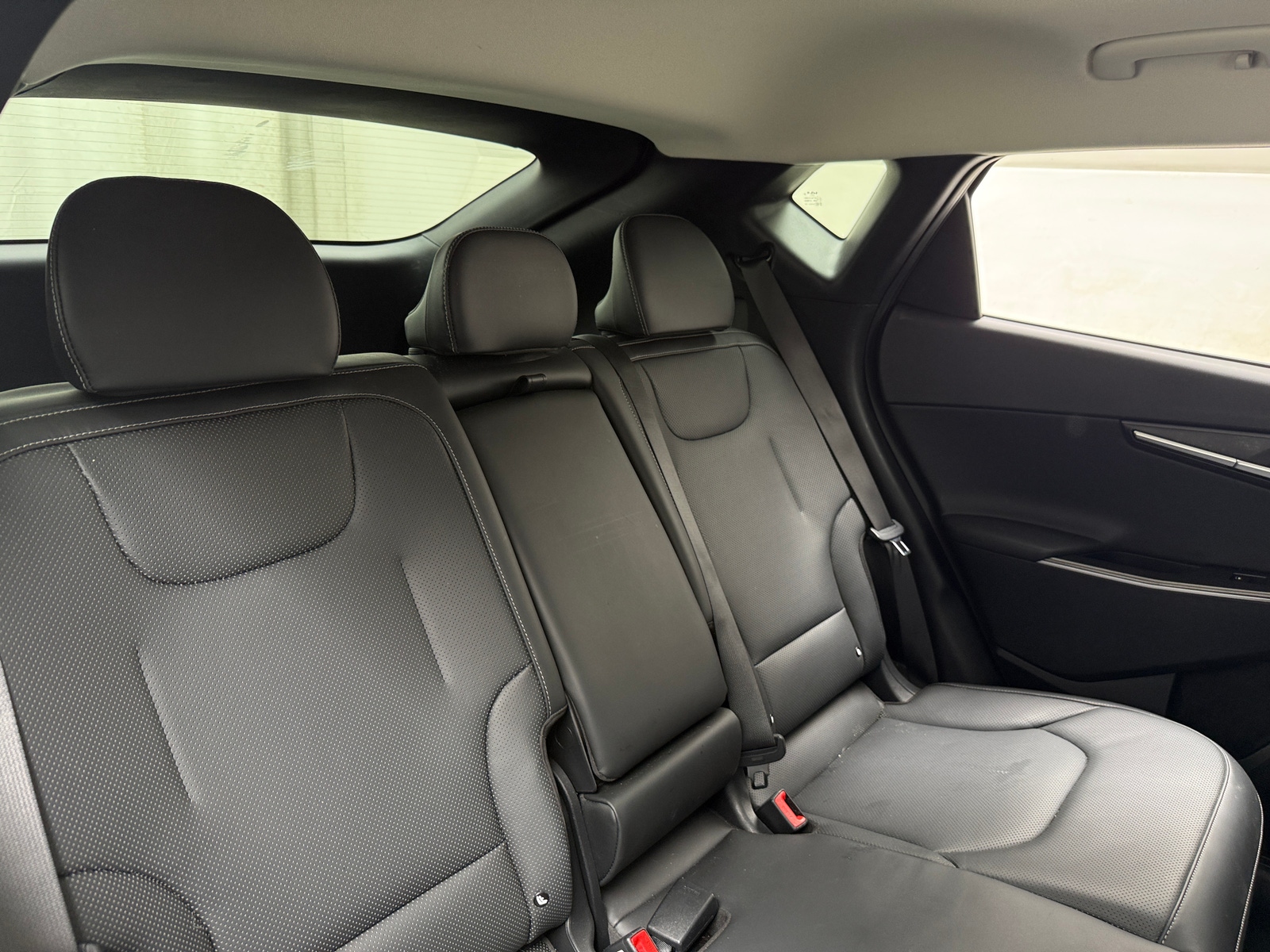 Thumbnail: 2022 Kia EV6 - 5