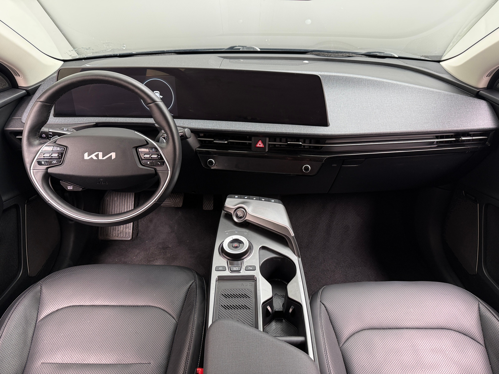 Thumbnail: 2022 Kia EV6 - 2