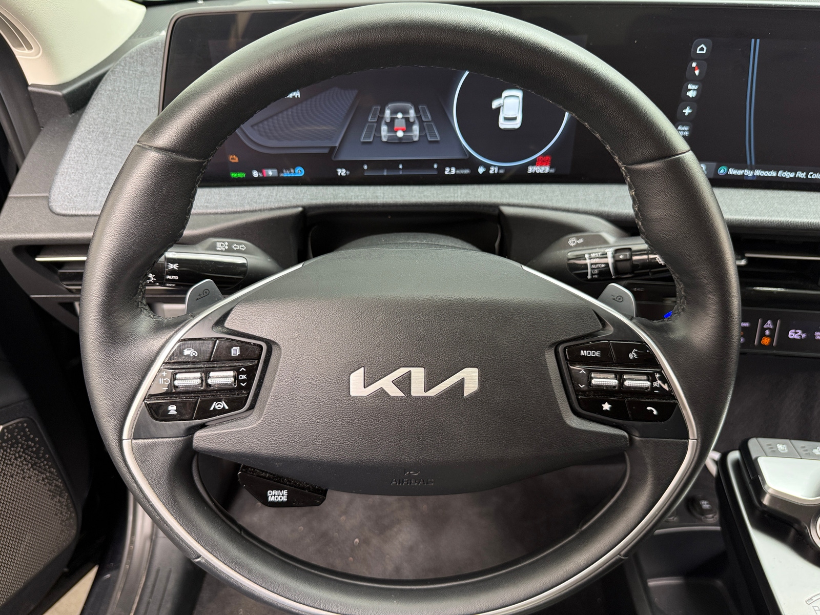 Thumbnail: 2022 Kia EV6 - 4