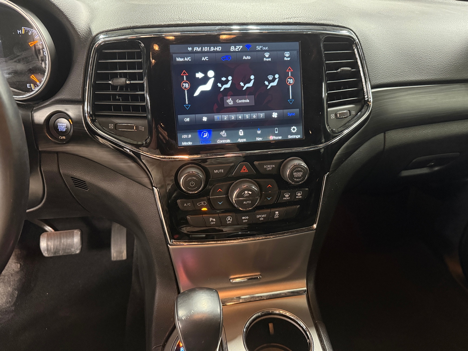 Thumbnail: 2020 Jeep Grand Cherokee - 4