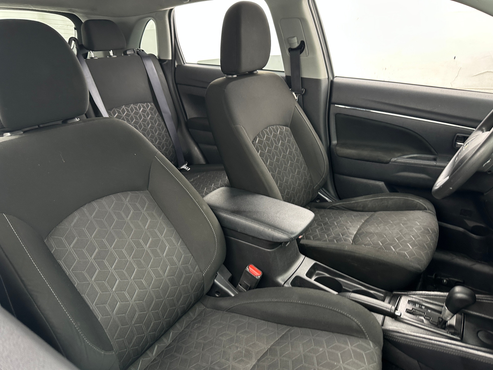 Thumbnail: 2021 Mitsubishi Outlander Sport - 2