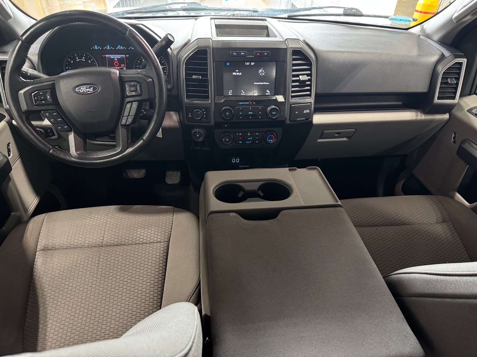 Thumbnail: 2018 Ford Econoline - 3