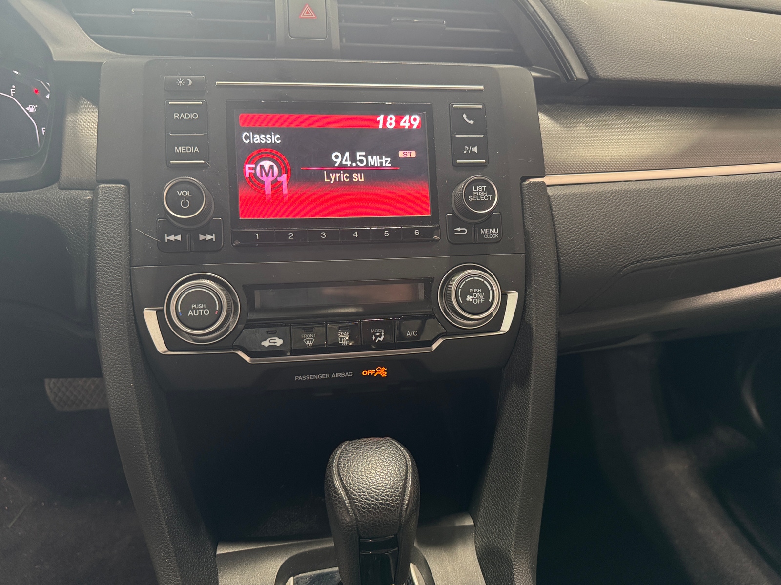 Thumbnail: 2017 Honda Civic - 3