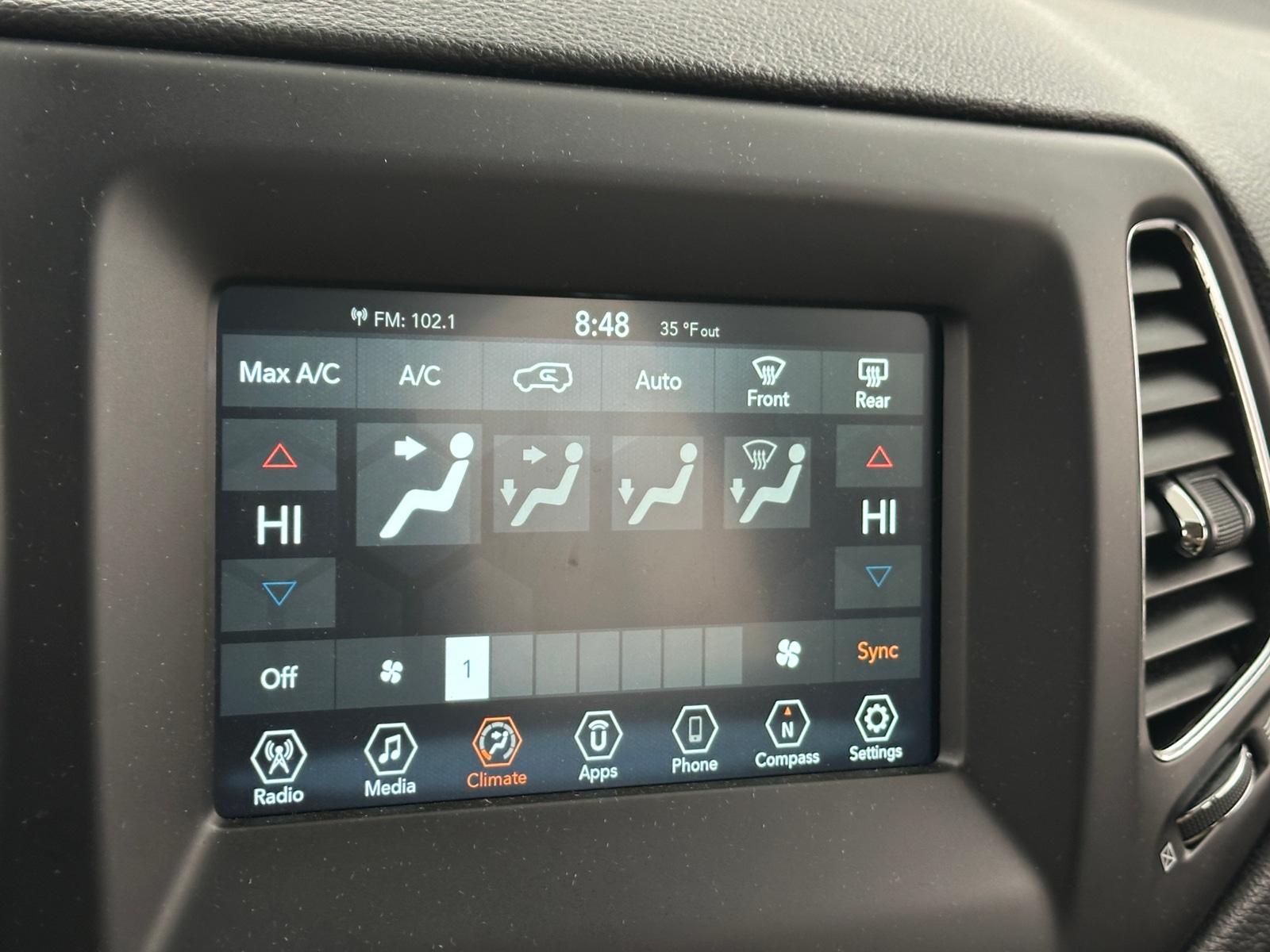 Thumbnail: 2018 Jeep Compass - 4