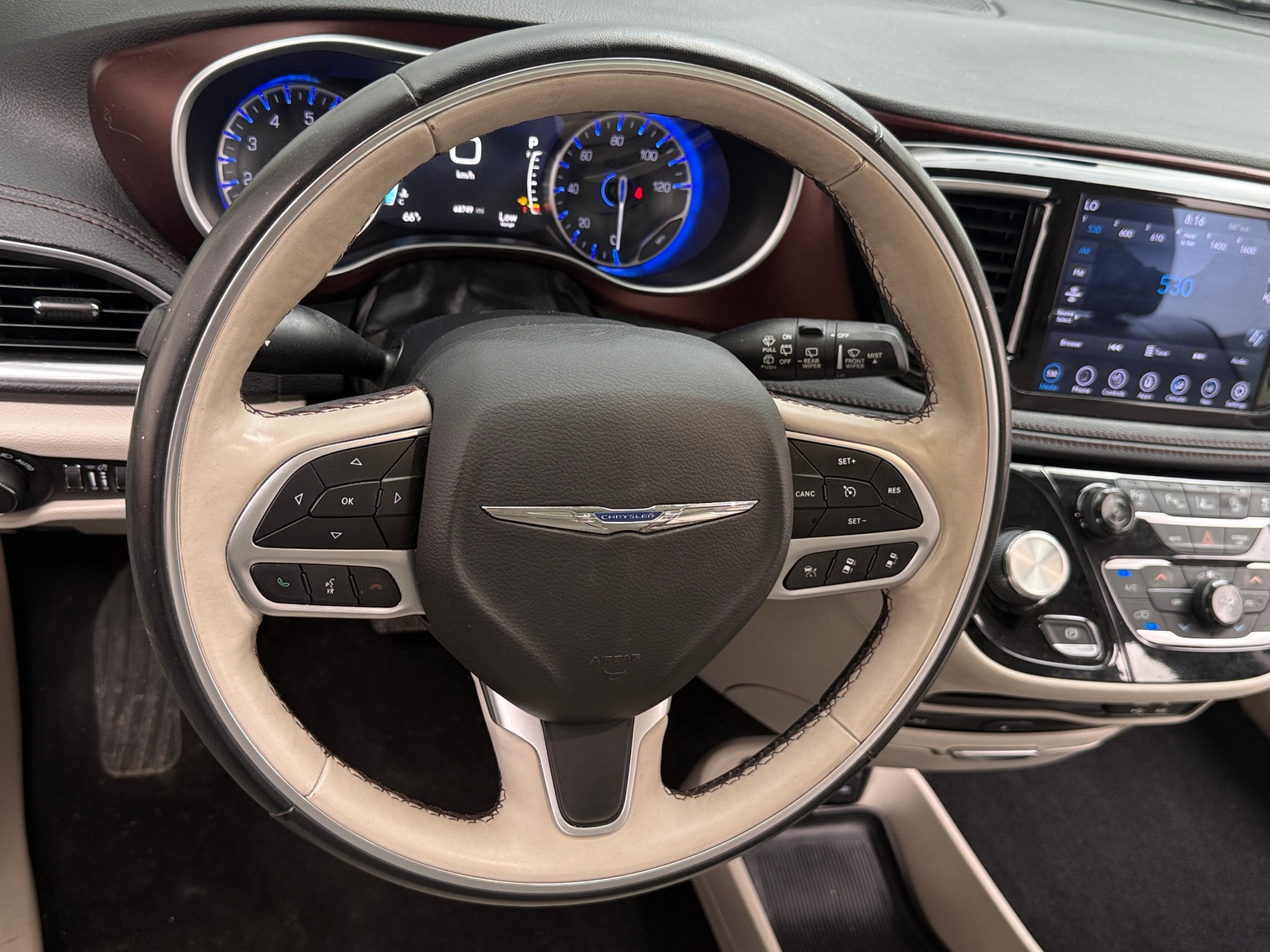 Thumbnail: 2018 Chrysler Pacifica - 4