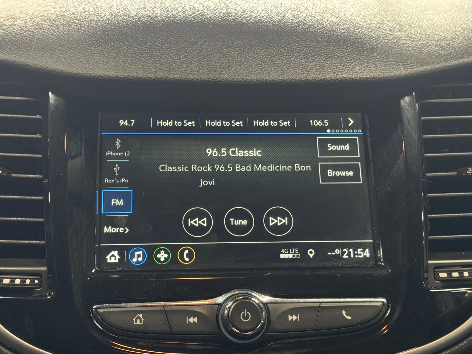 Thumbnail: 2019 Chevrolet Trax - 4