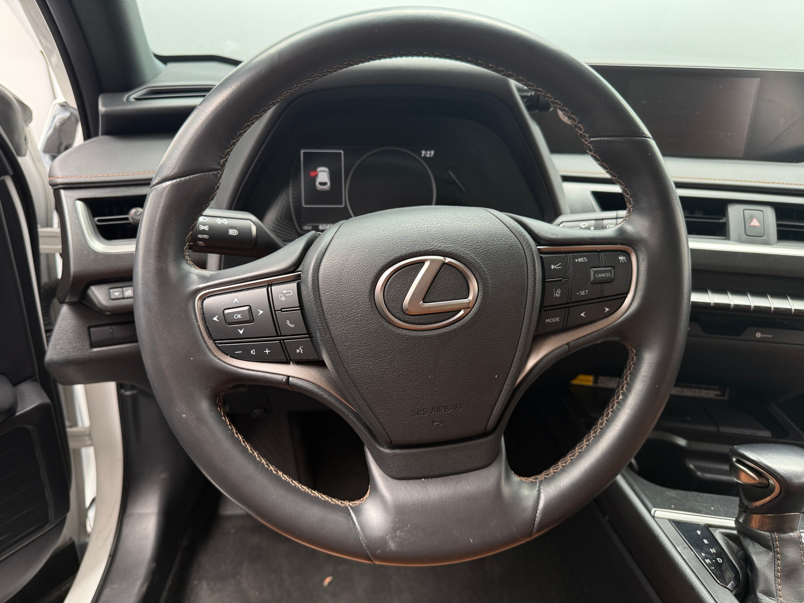 Thumbnail: 2021 Lexus UX - 4