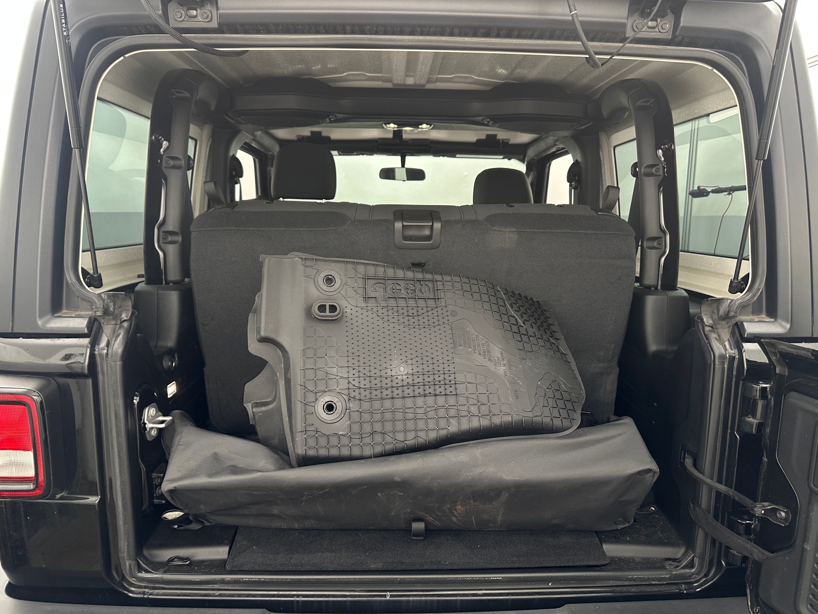 Thumbnail: 2023 Jeep Wrangler - 7