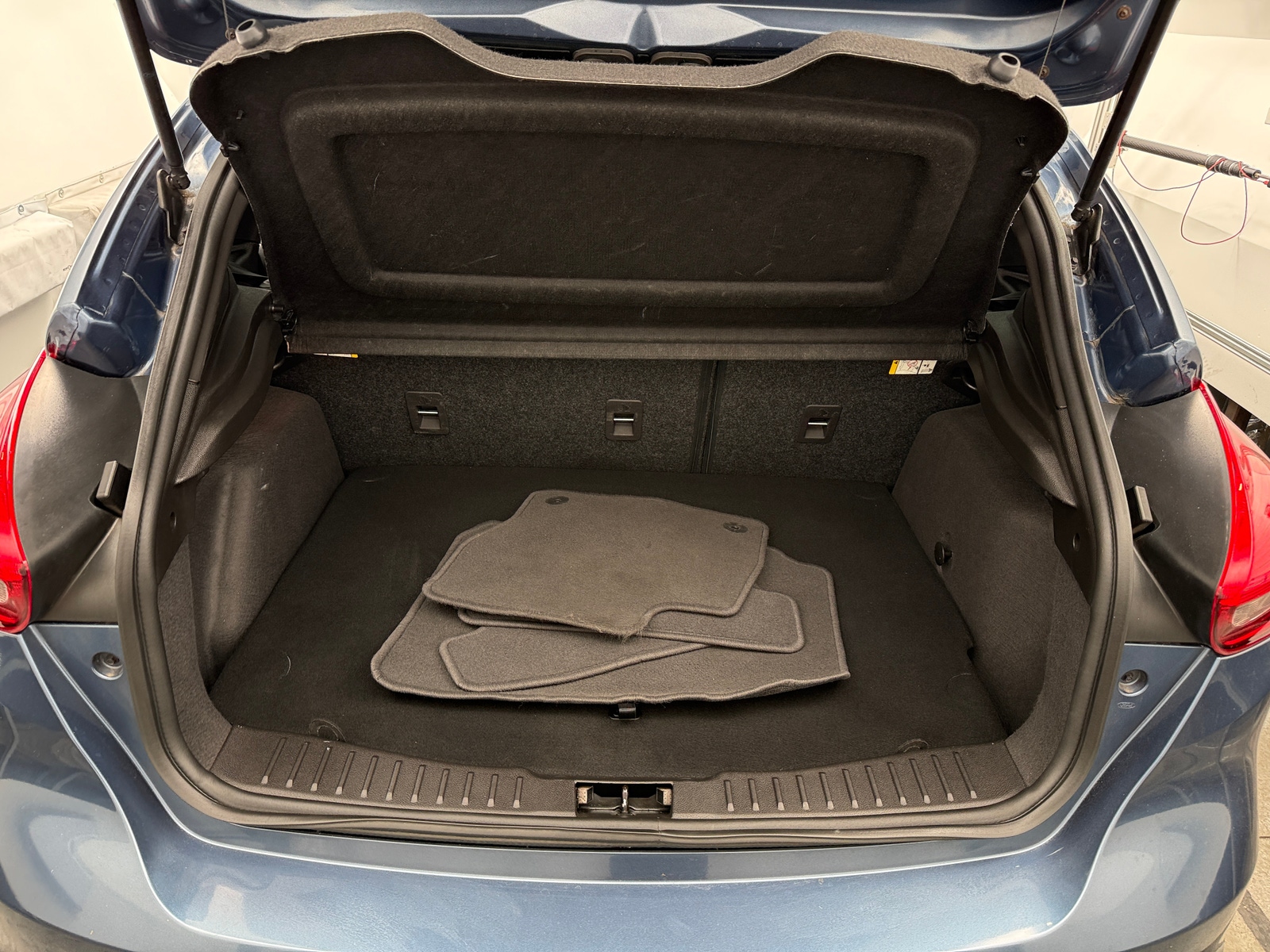 Thumbnail: 2018 Ford Focus - 7