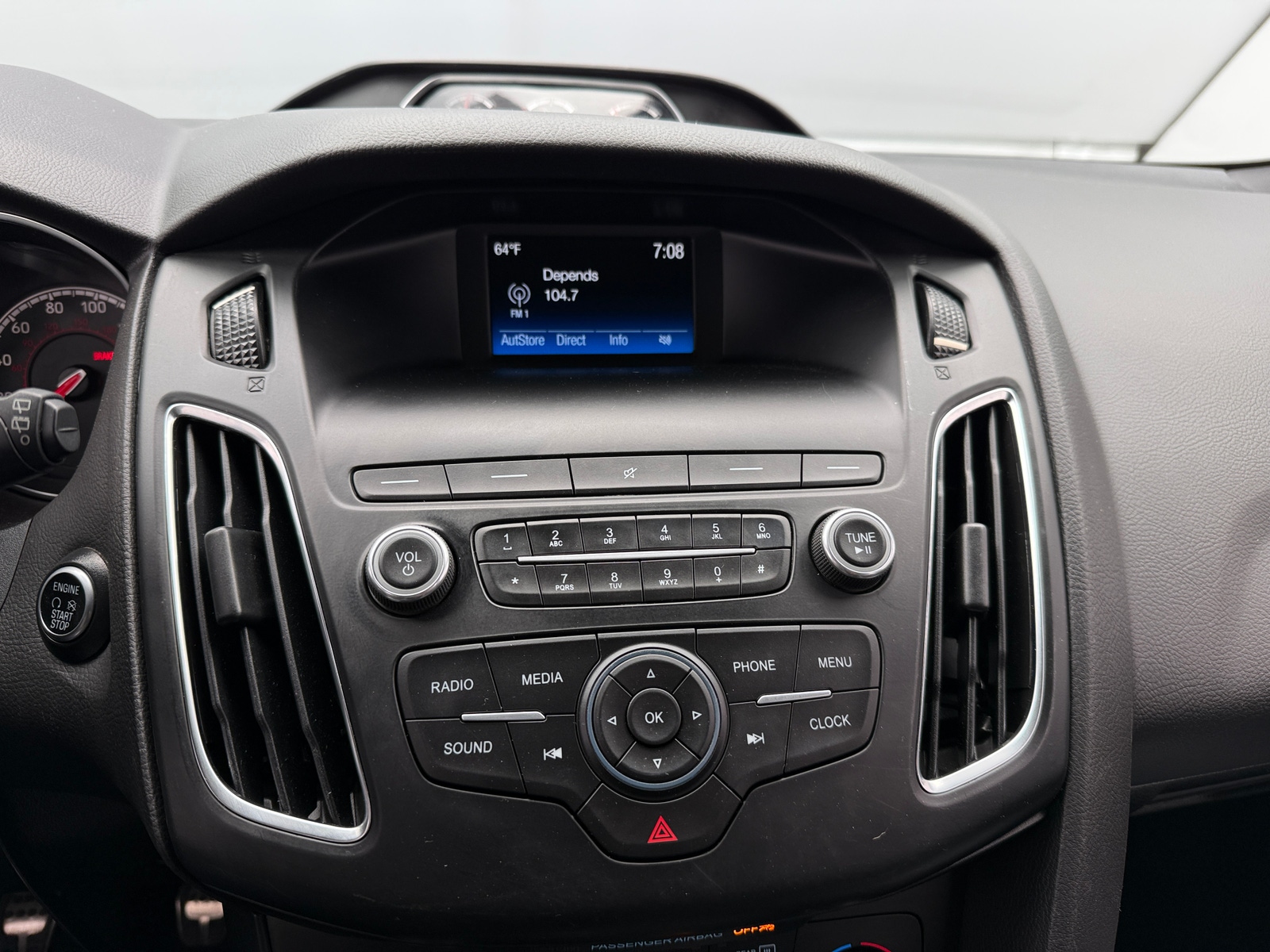 Thumbnail: 2018 Ford Focus - 4