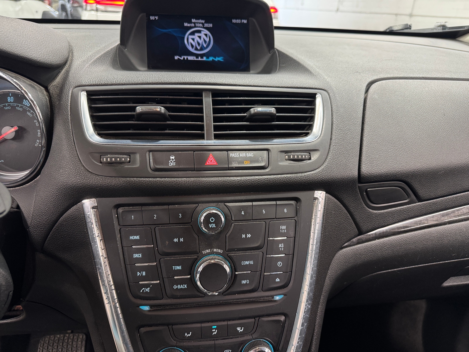 Thumbnail: 2016 Buick Encore - 4