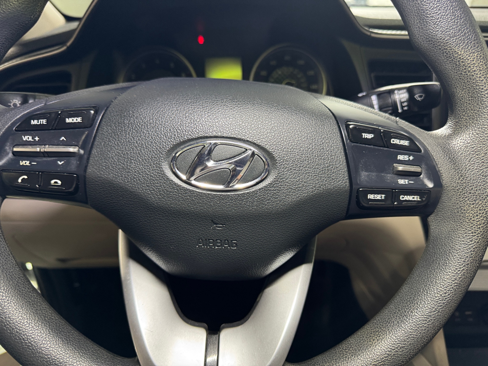 Thumbnail: 2019 Hyundai Elantra - 5