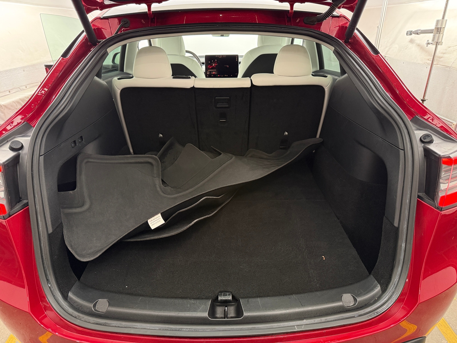 Thumbnail: 2022 Tesla Model Y - 6