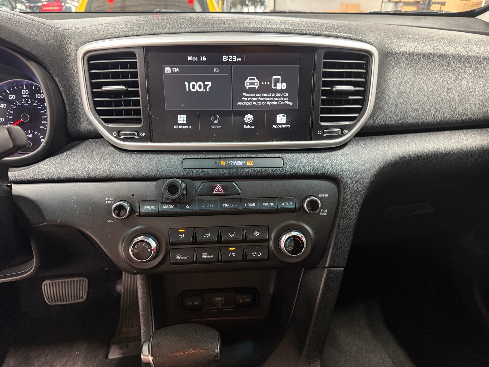 Thumbnail: 2022 Kia Sportage - 4