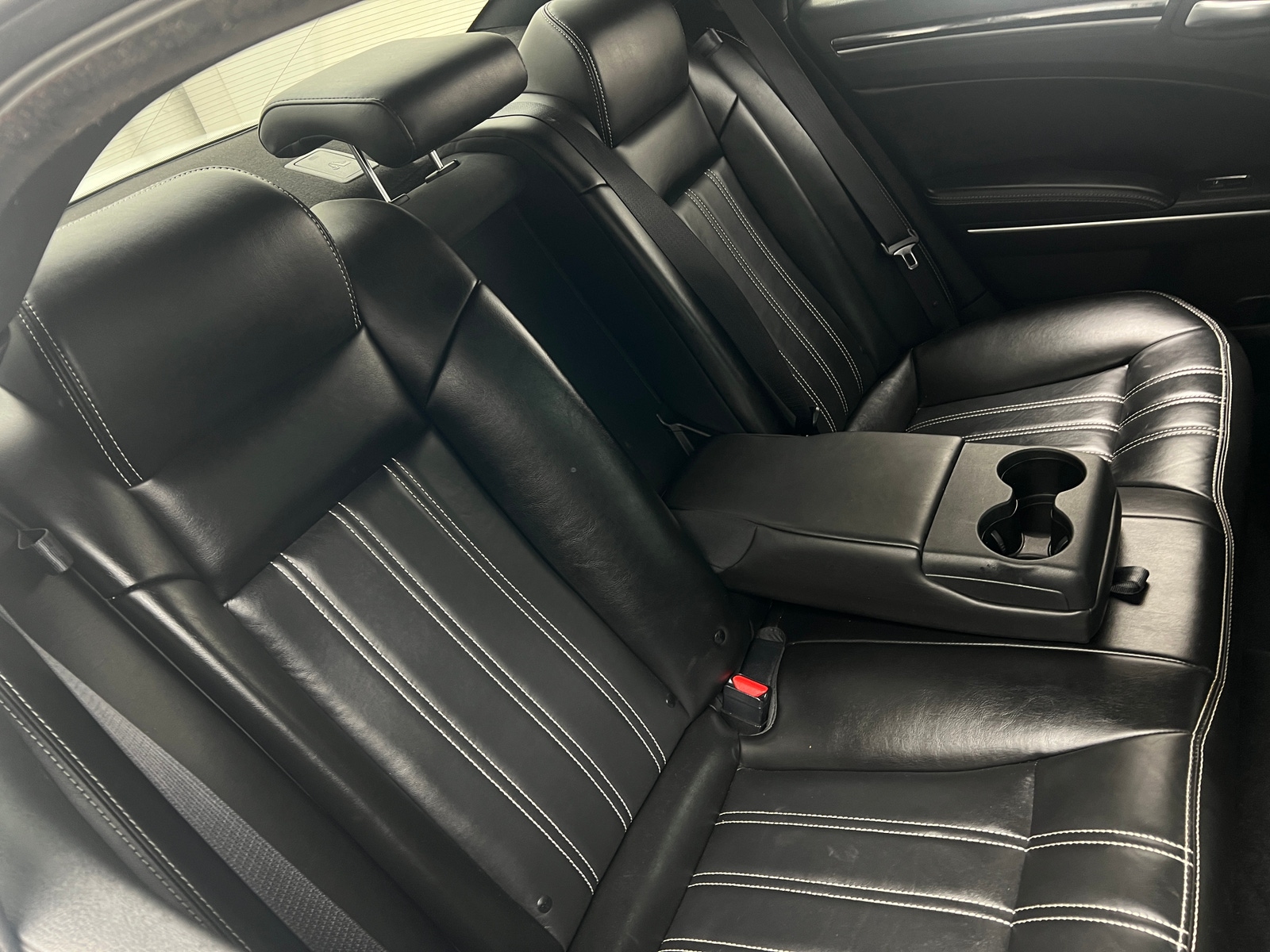 Thumbnail: 2022 Chrysler 300 - 5