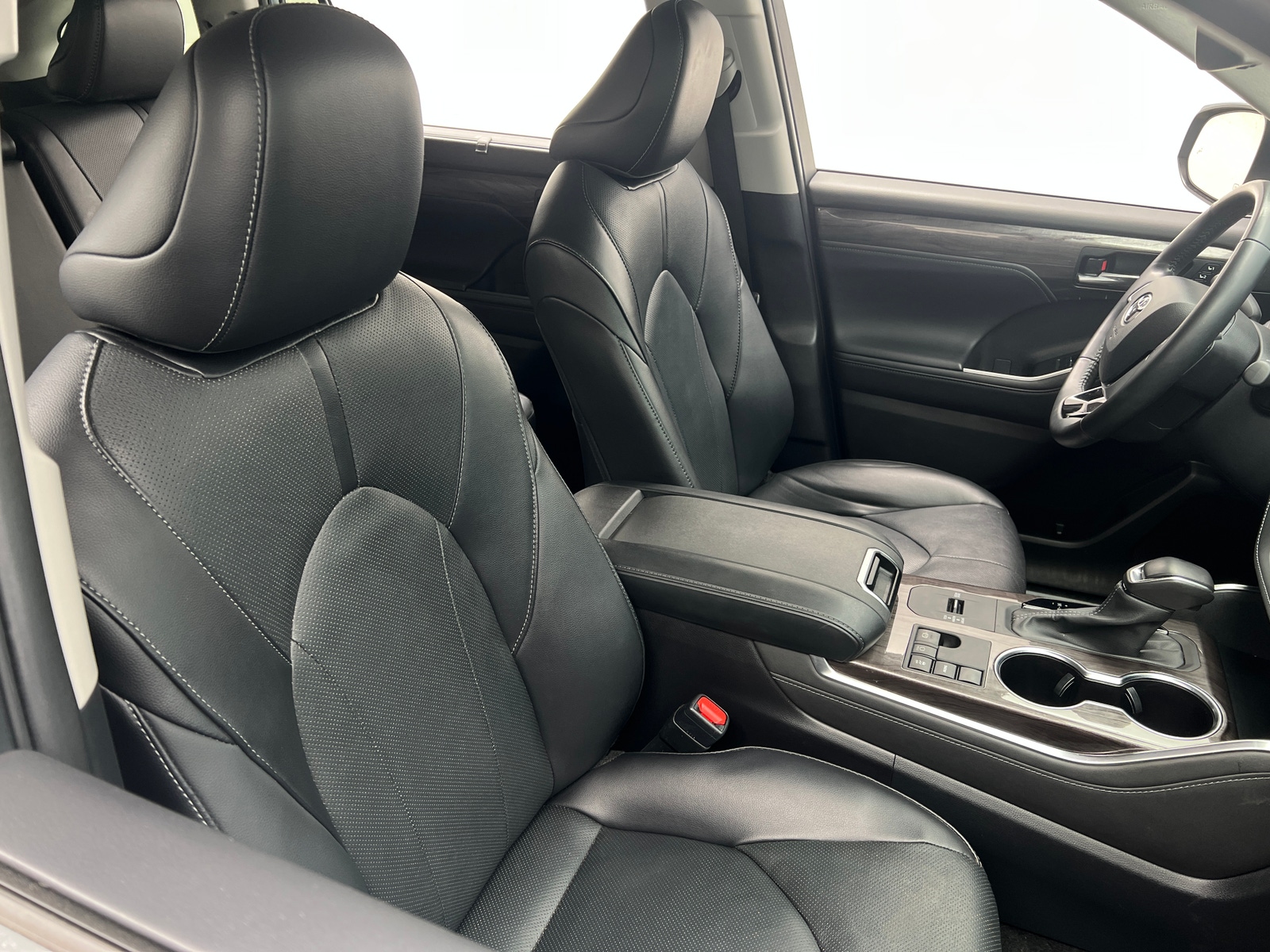 Thumbnail: 2024 Toyota Highlander - 2