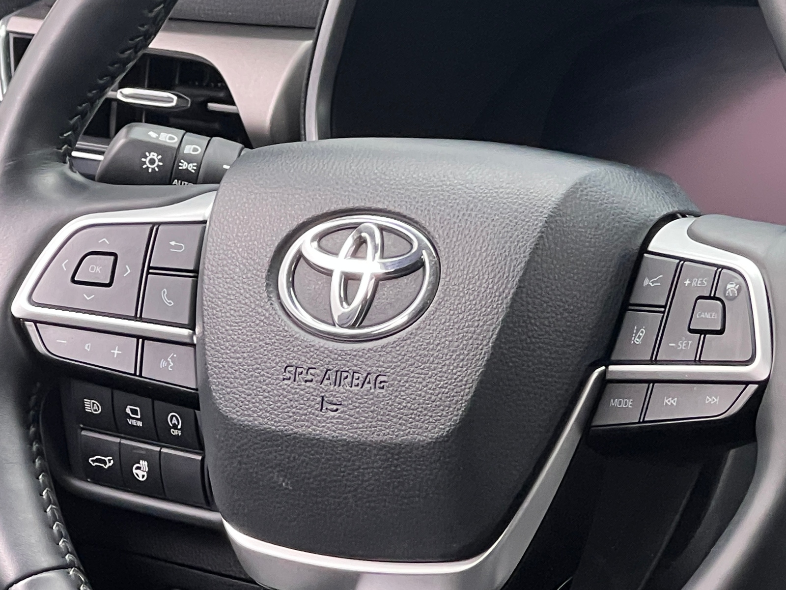 Thumbnail: 2024 Toyota Highlander - 5