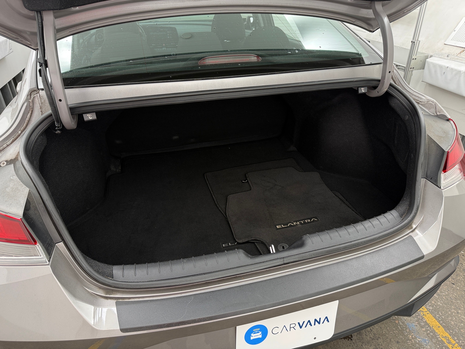 Thumbnail: 2023 Hyundai Elantra - 7