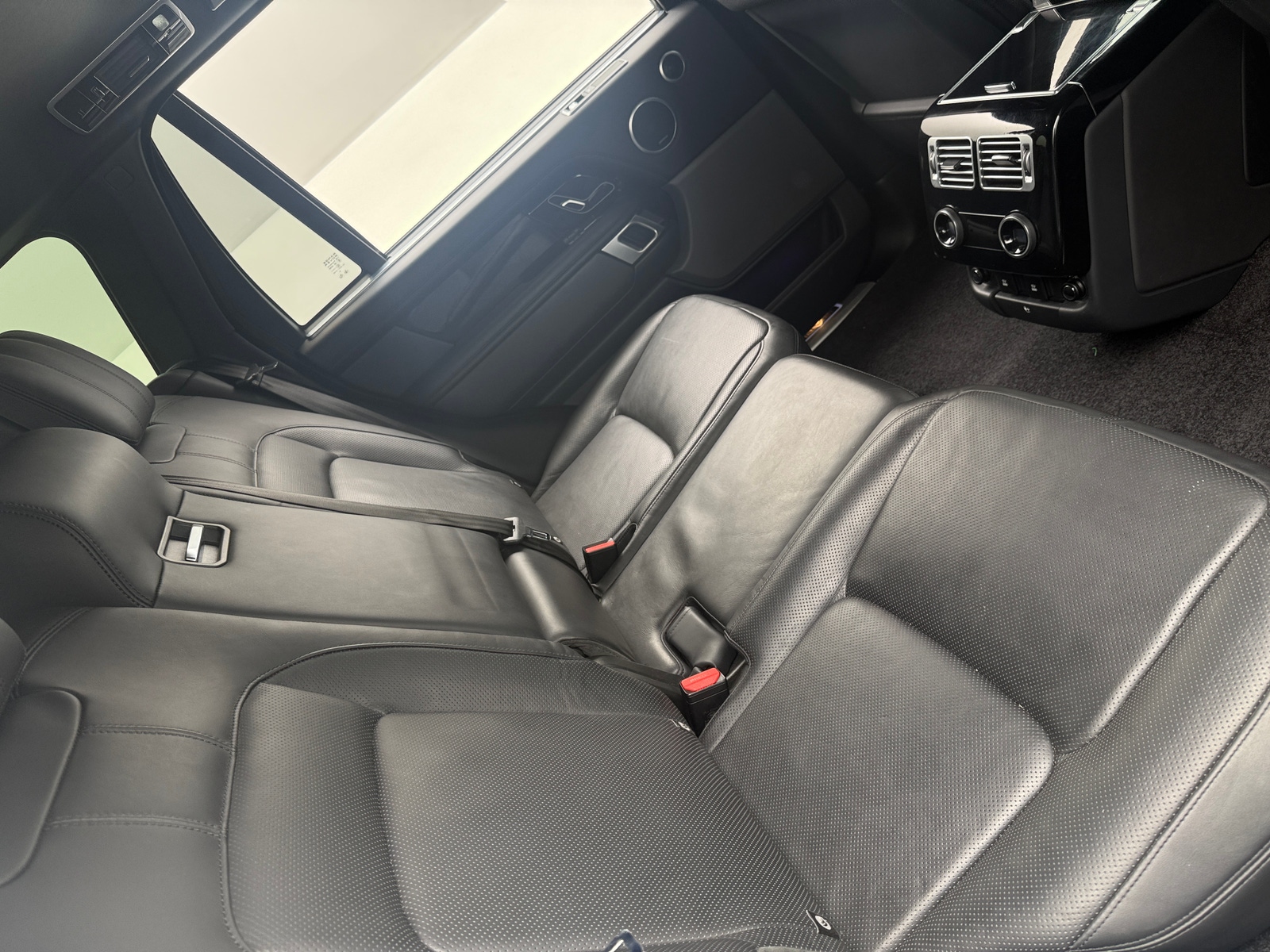 Thumbnail: 2021 Land Rover Range Rover - 5